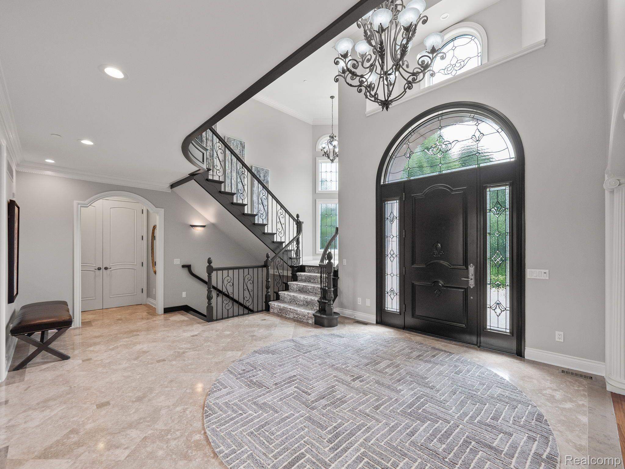 2456 Pond Vallee Drive