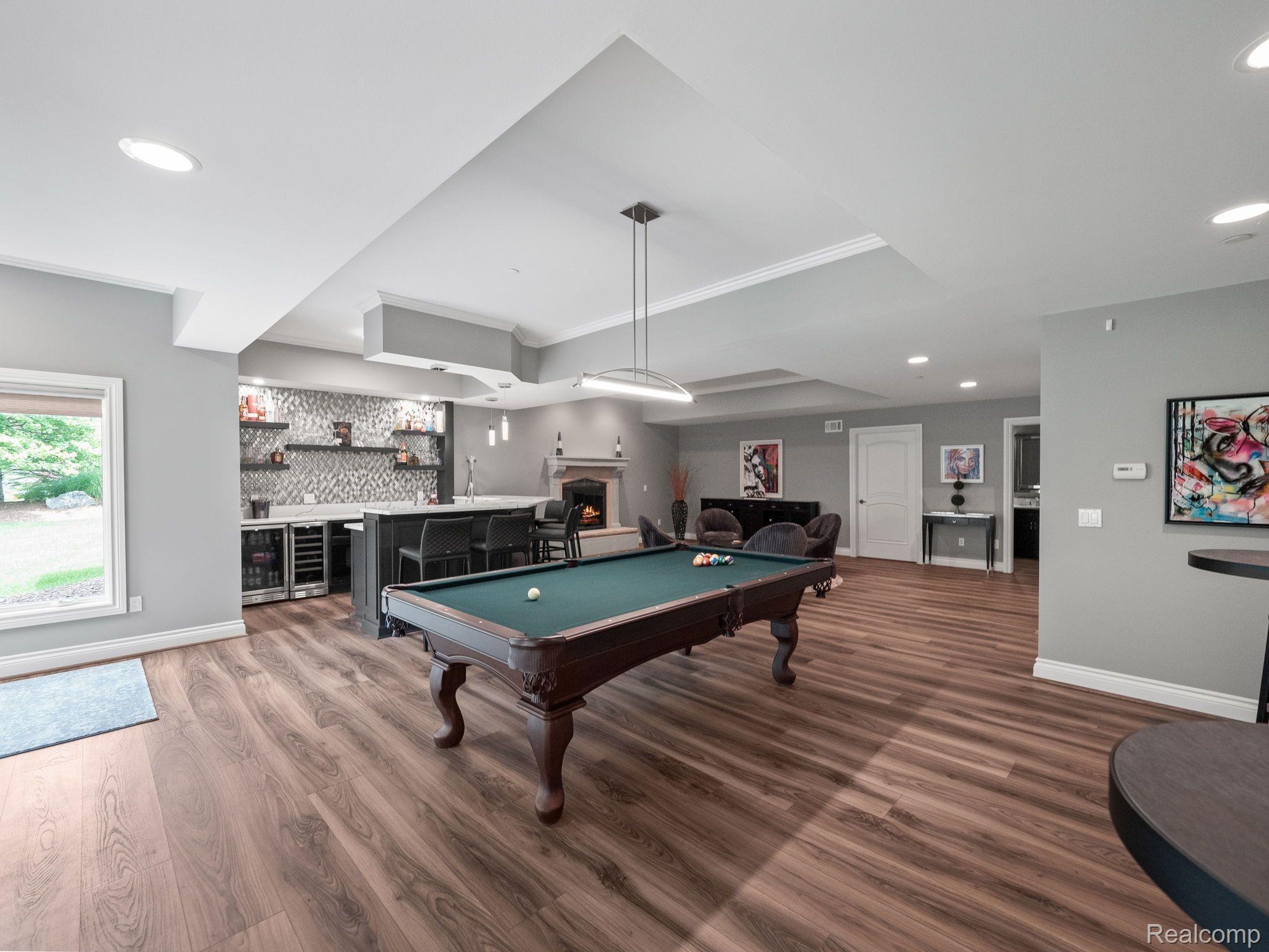 2456 Pond Vallee Drive