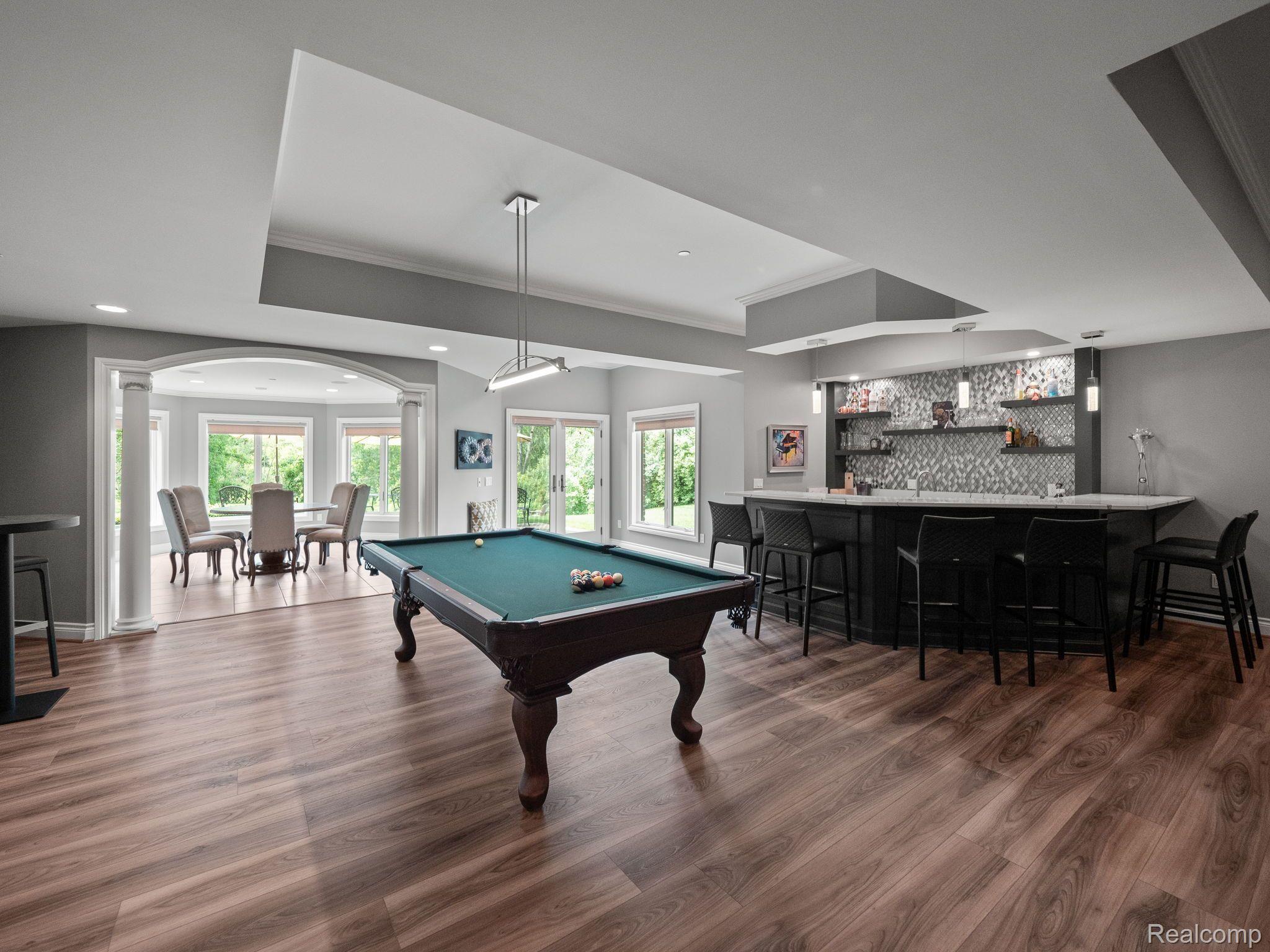 2456 Pond Vallee Drive