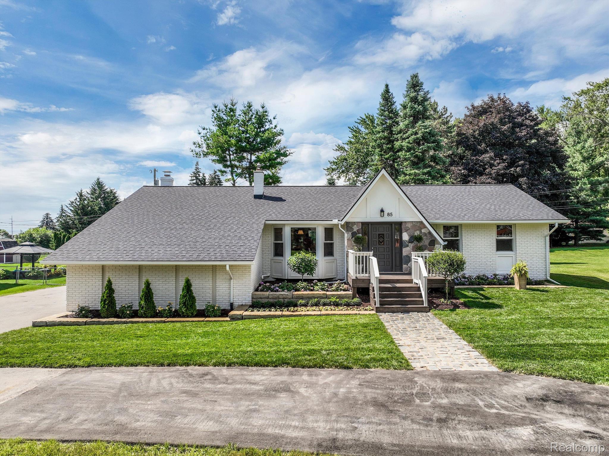 85 BOYKEN Road