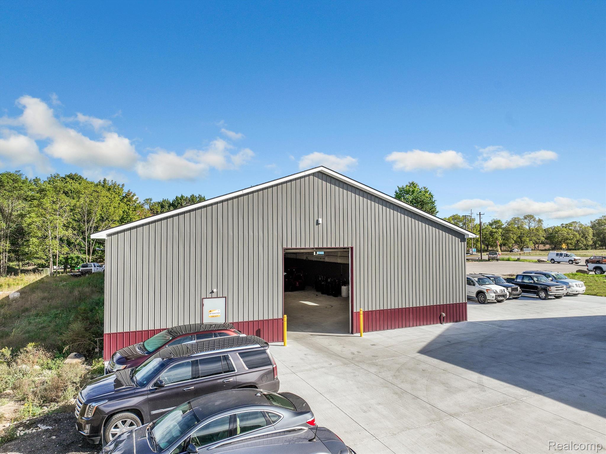 3420 S Lapeer