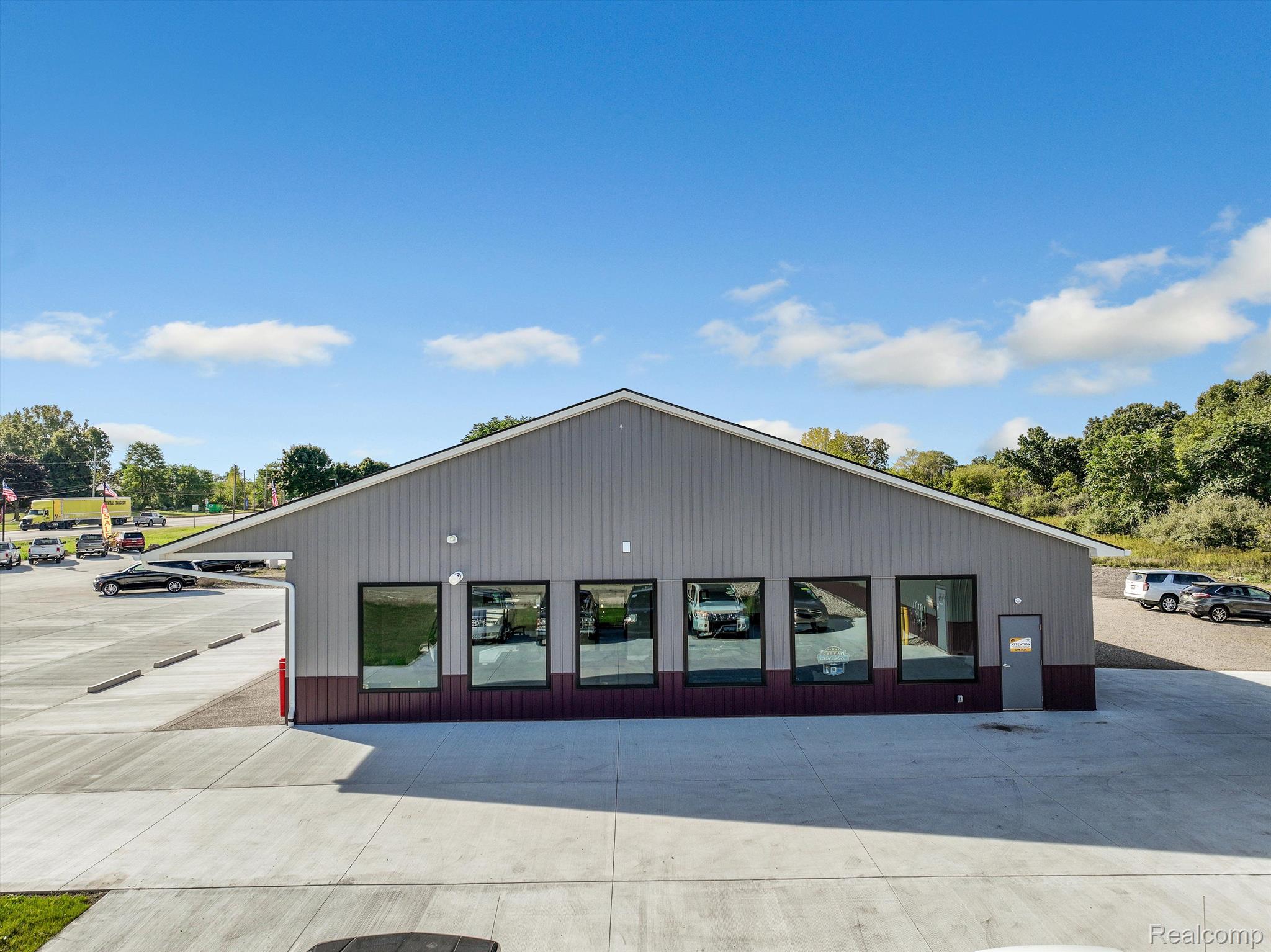 3420 S Lapeer