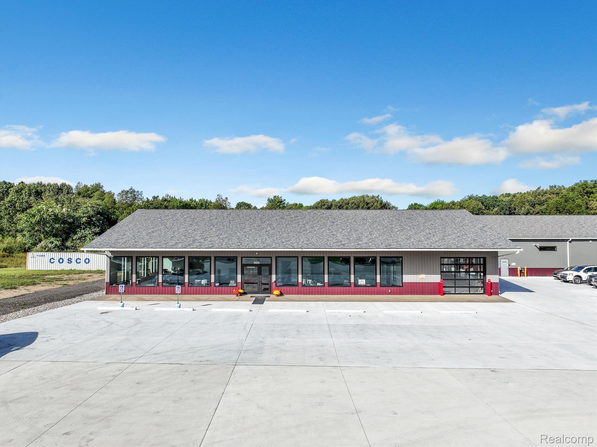 3420 S Lapeer