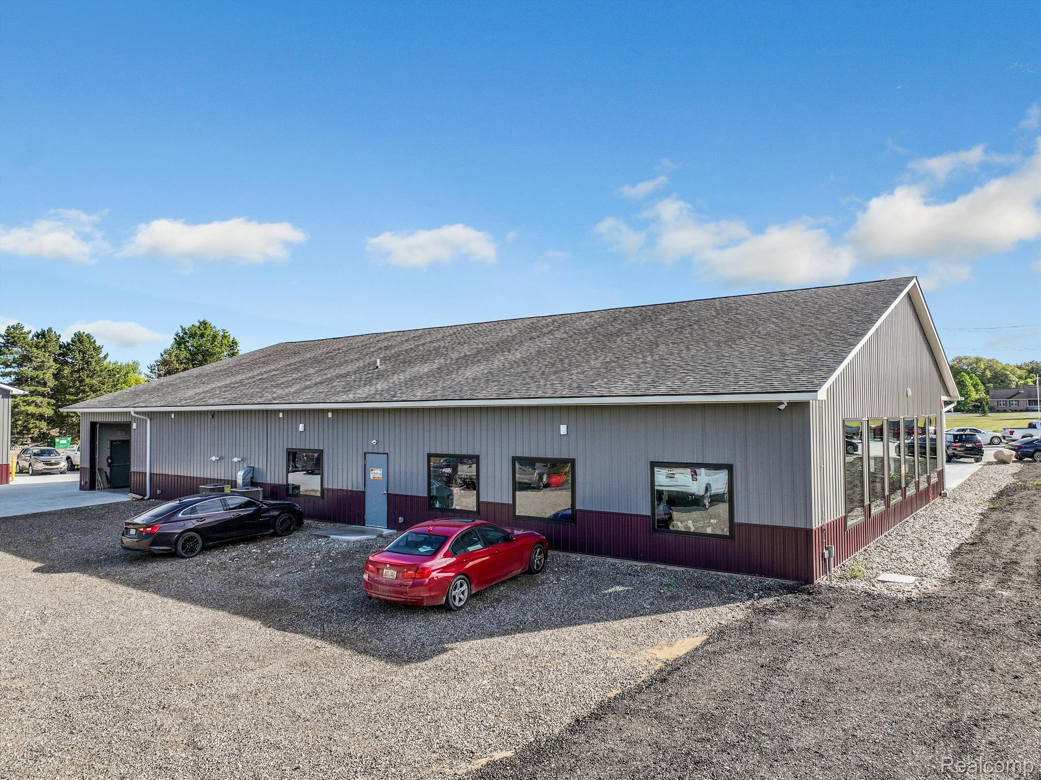 3420 S Lapeer