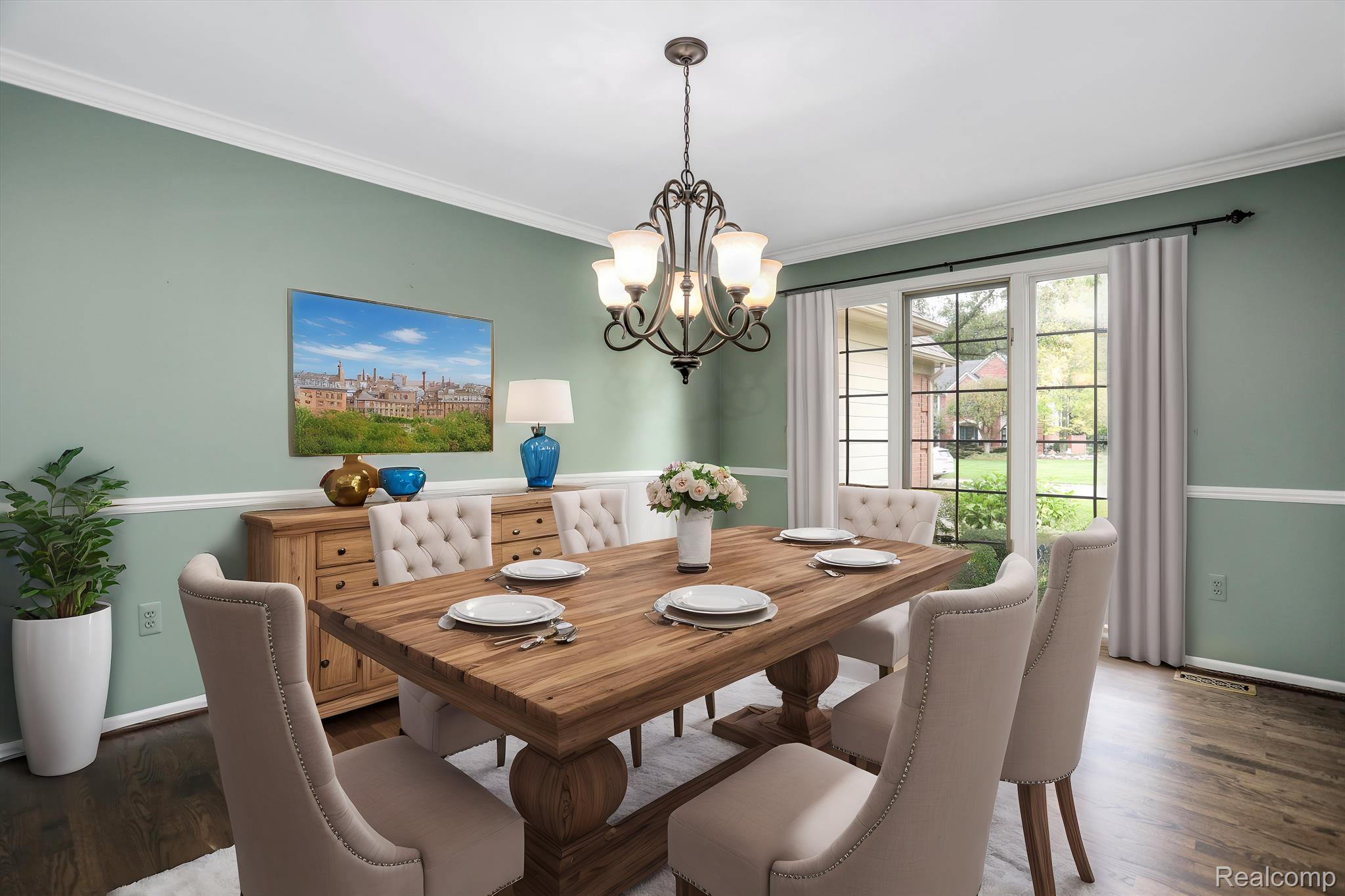 4214 Oak Tree Circle