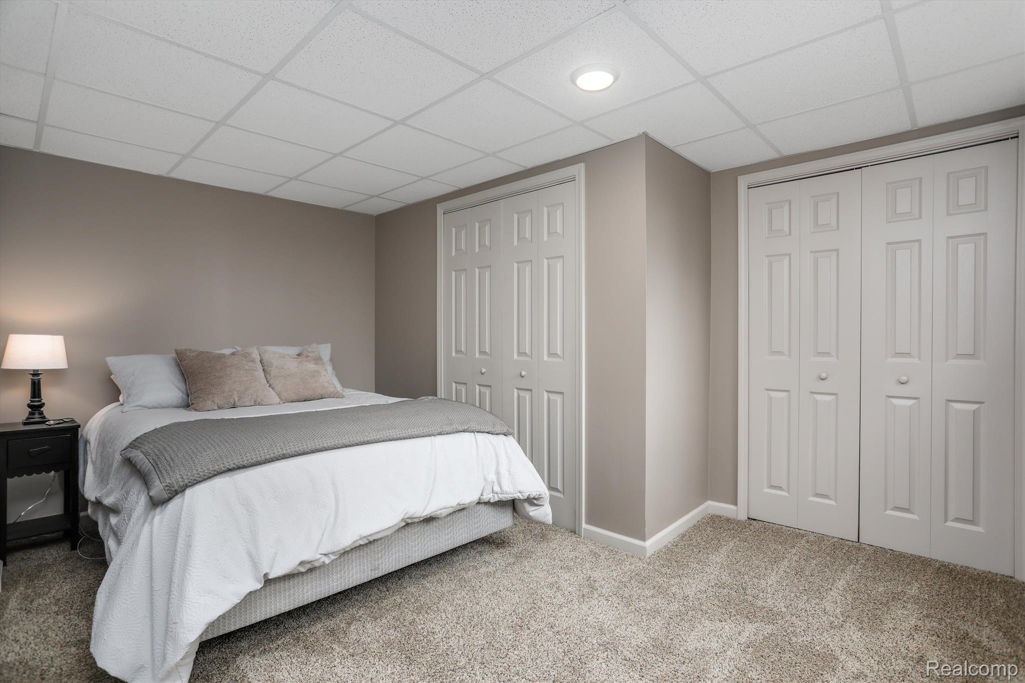 4214 Oak Tree Circle