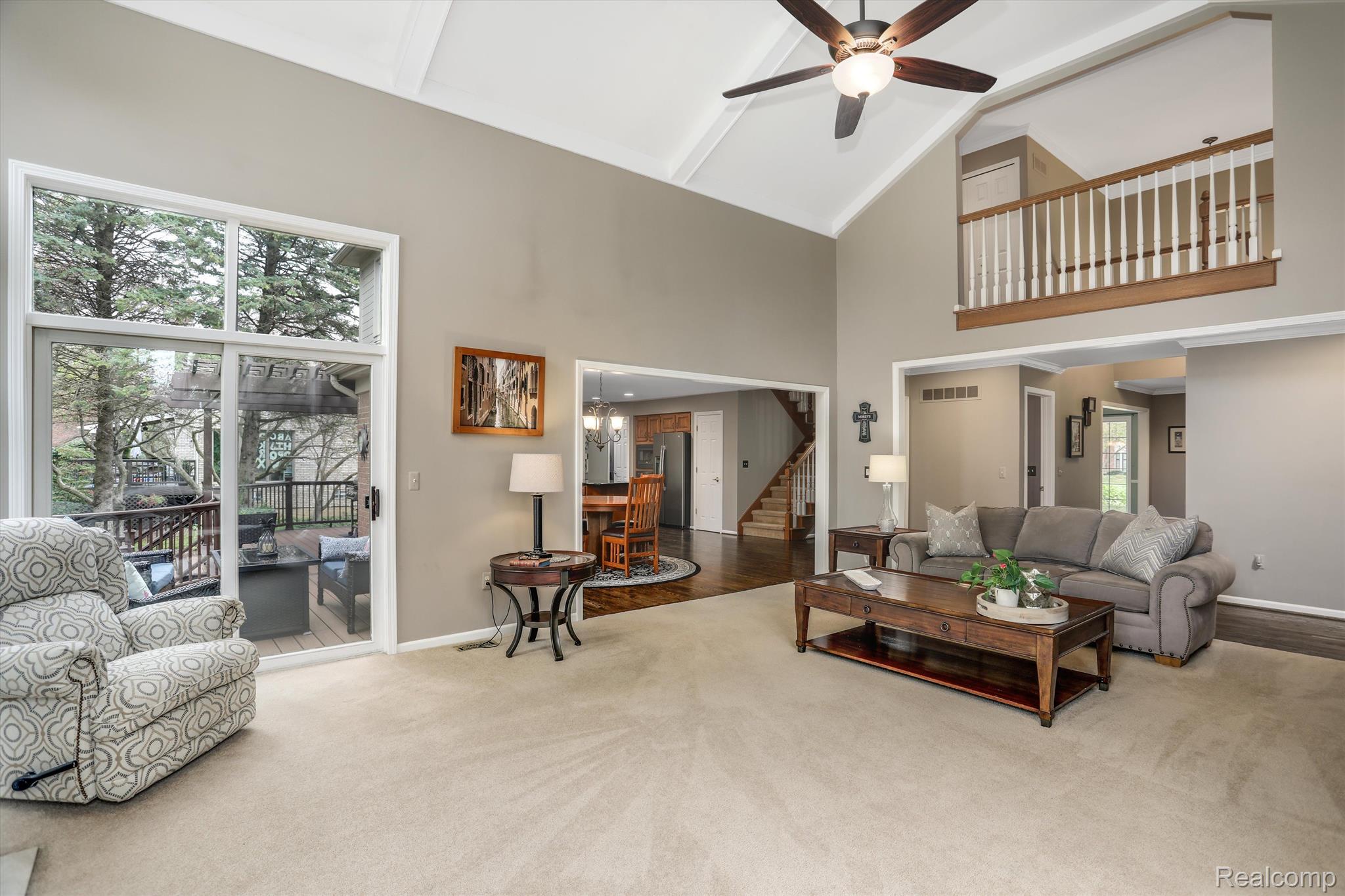 4214 Oak Tree Circle