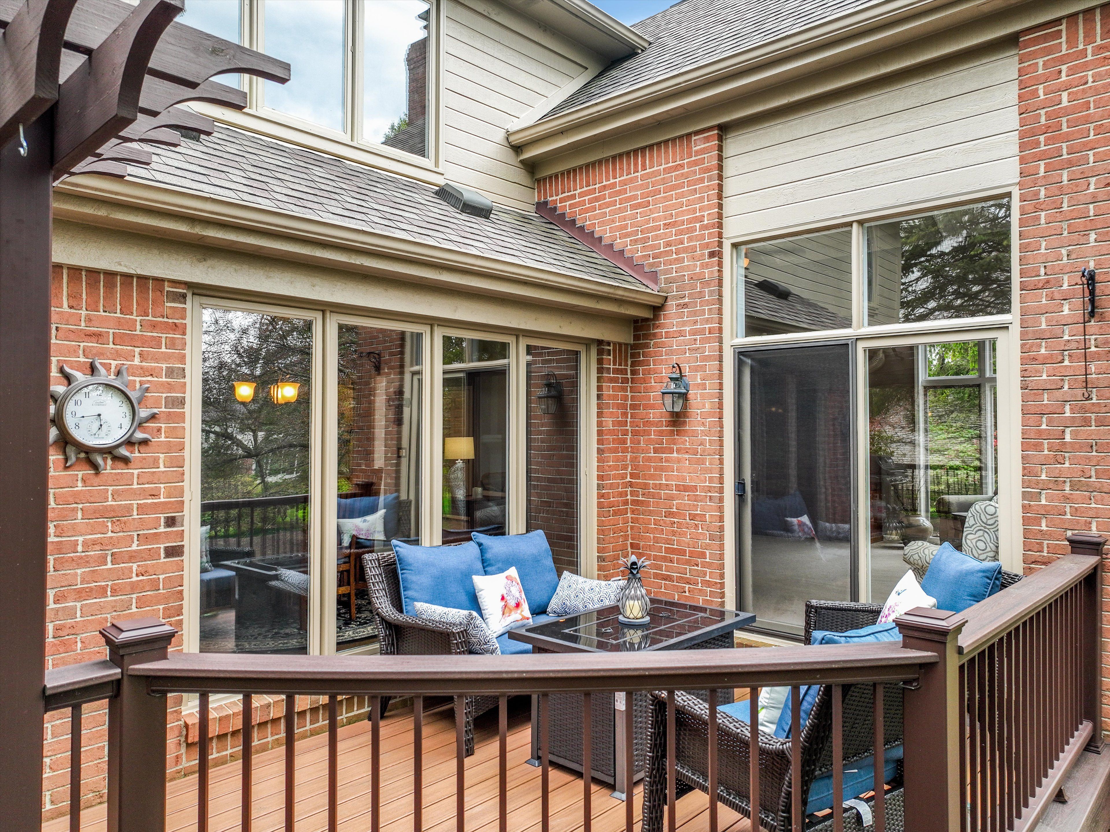 4214 Oak Tree Circle