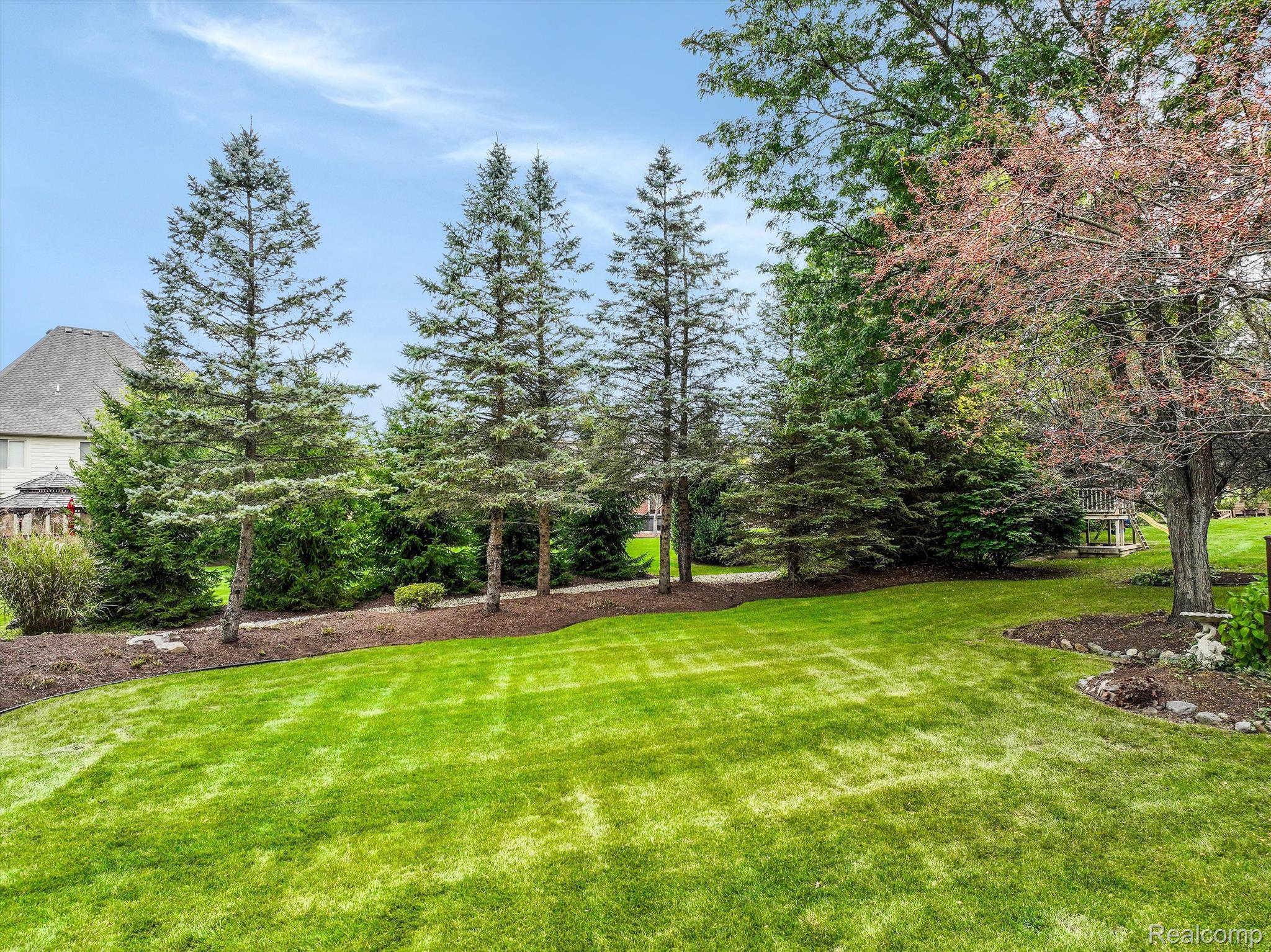 4214 Oak Tree Circle