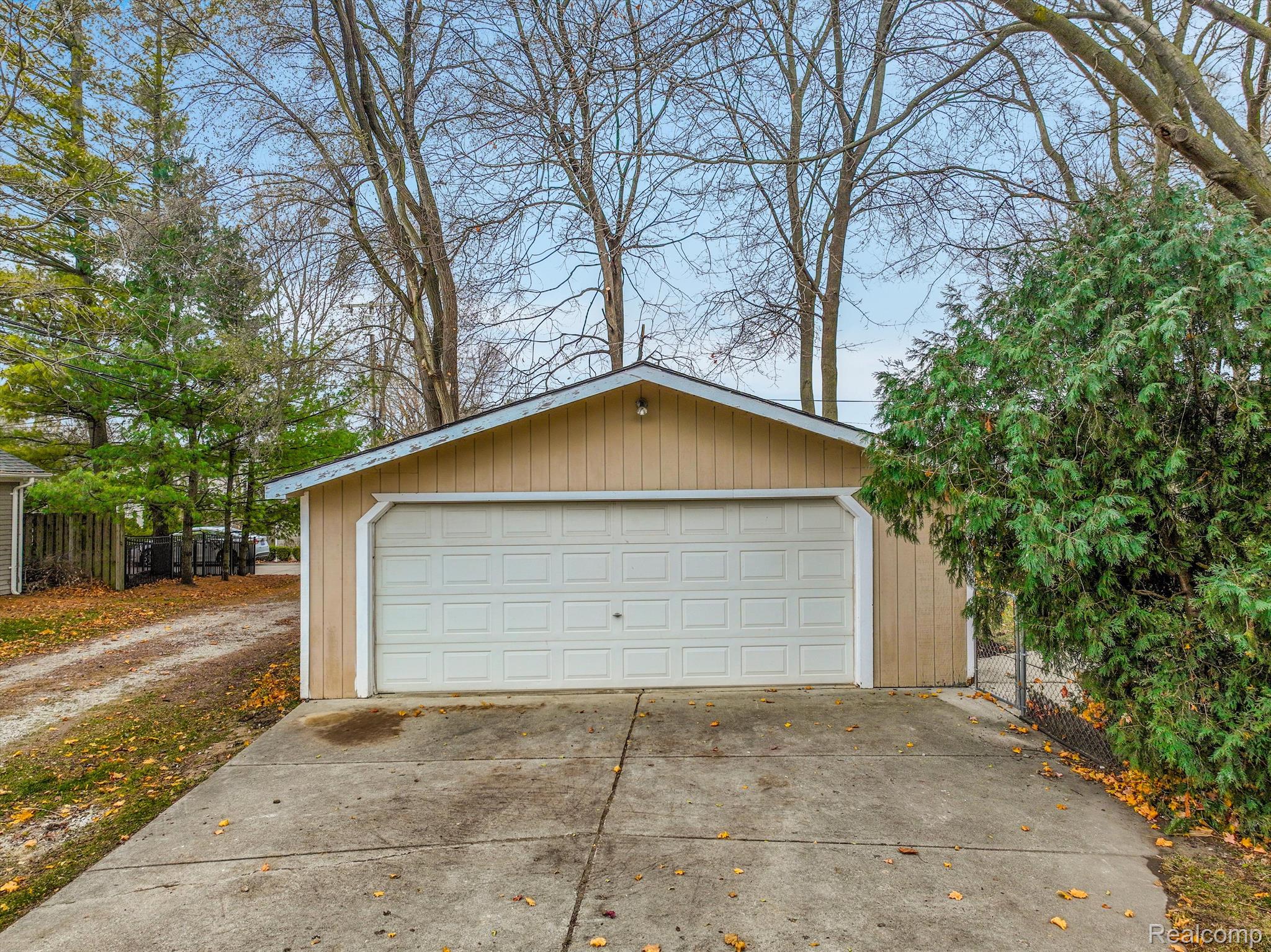 303 Woodward Avenue