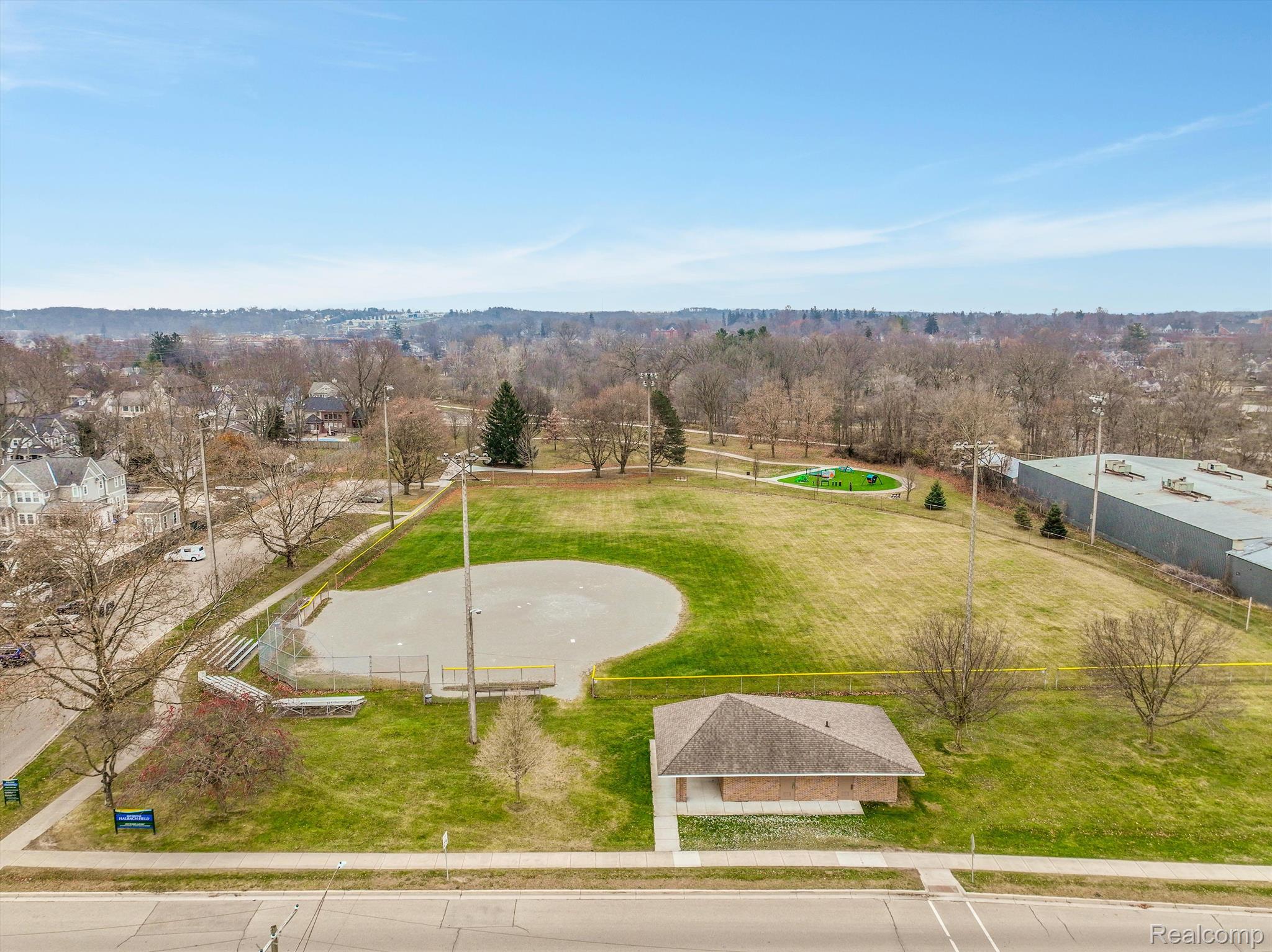 303 Woodward Avenue