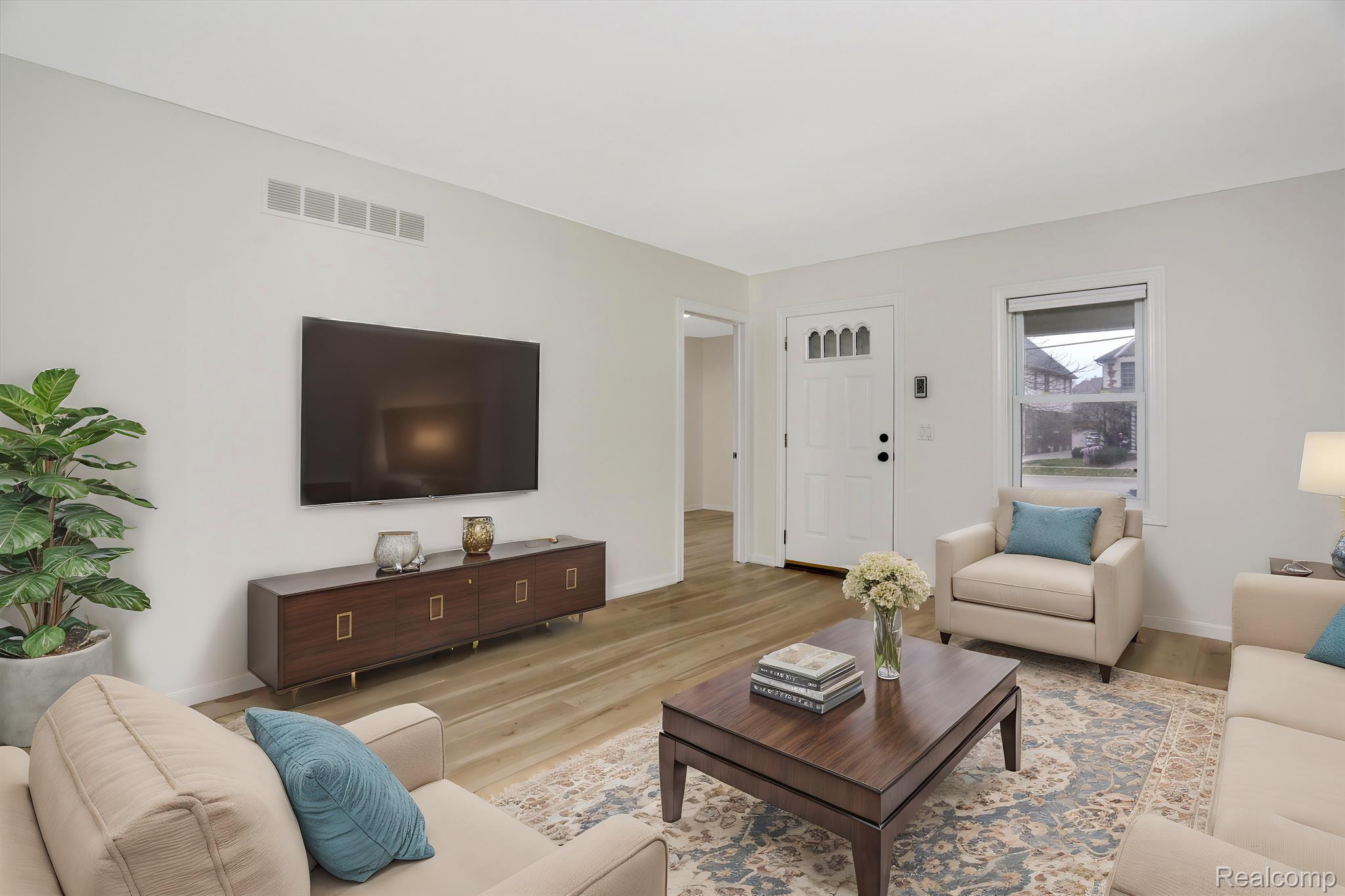 303 Woodward Avenue