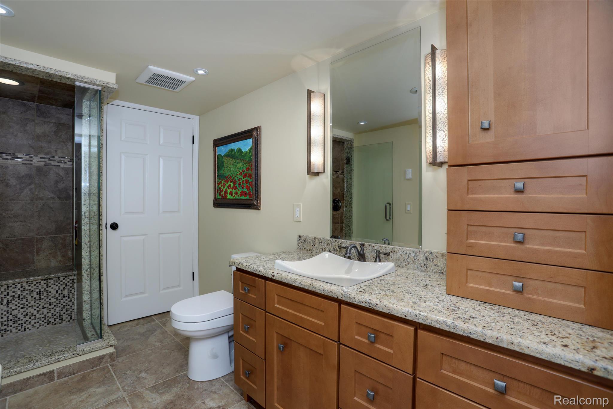 4545 Valley View