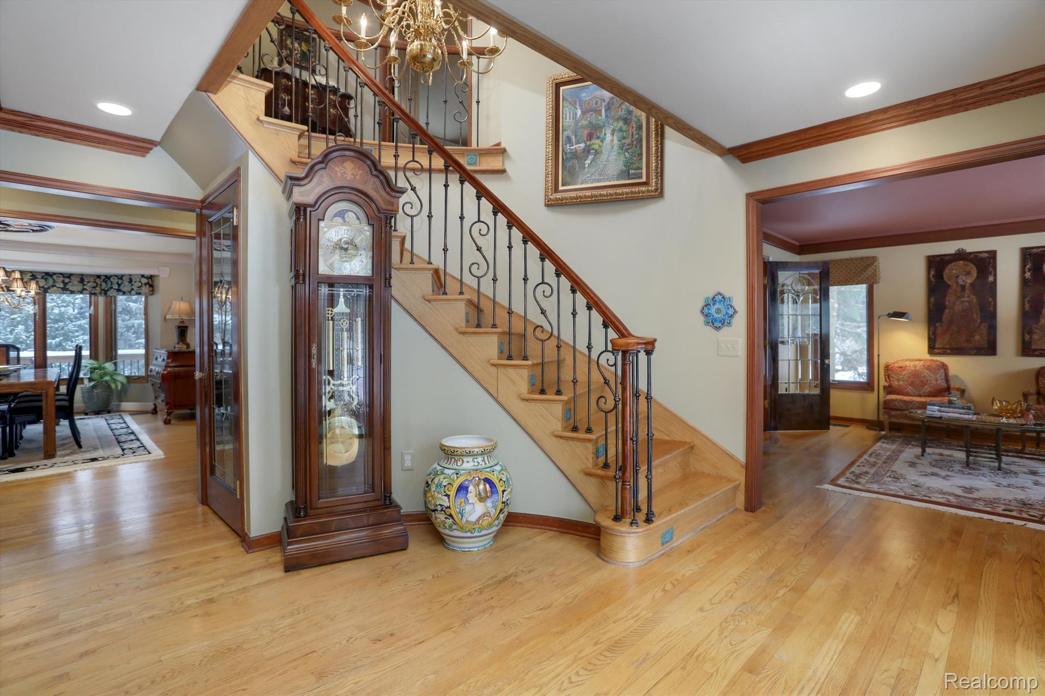 4545 Valley View