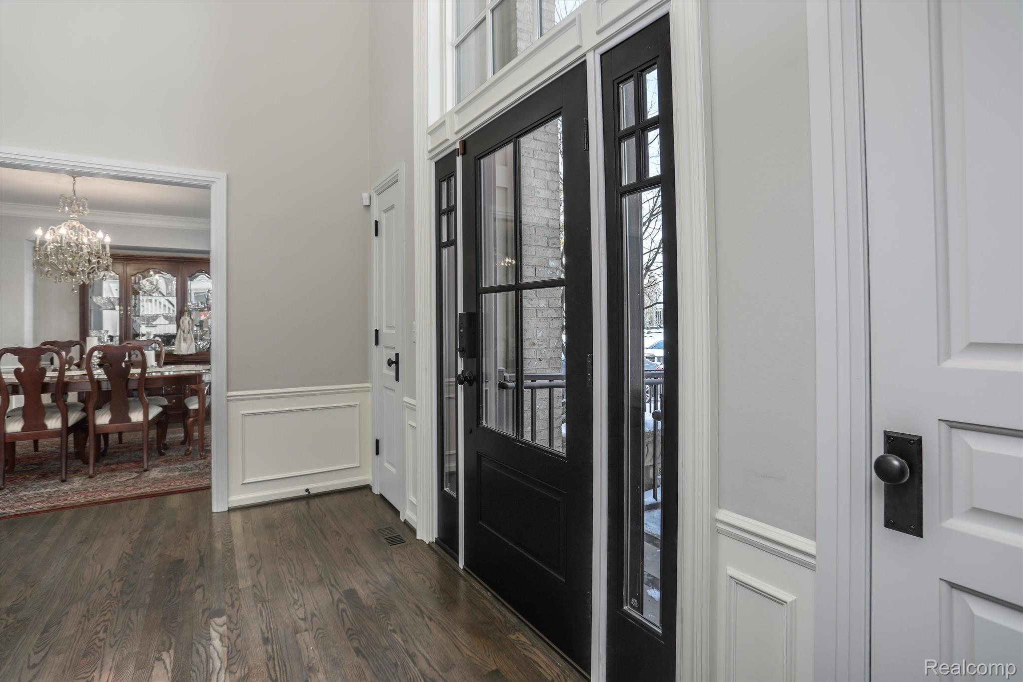 1303 MARINA POINTE Boulevard