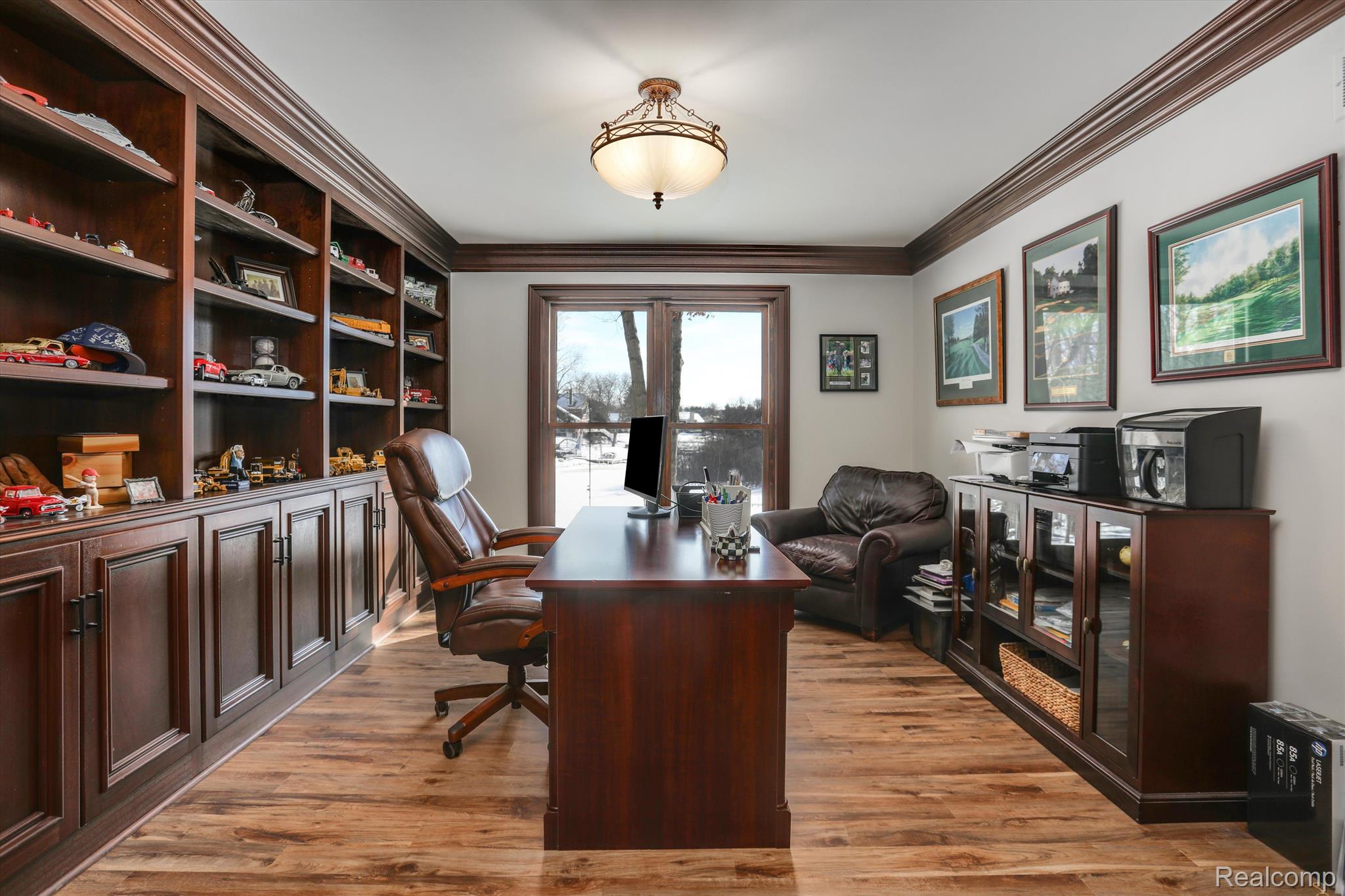 1303 MARINA POINTE Boulevard