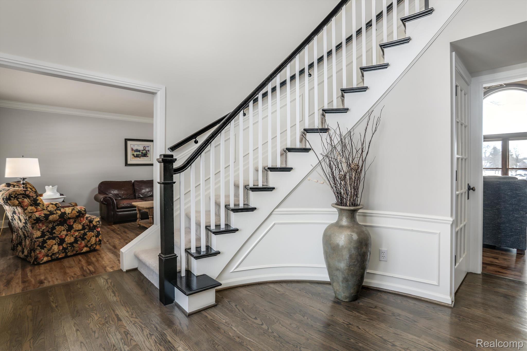 1303 MARINA POINTE Boulevard