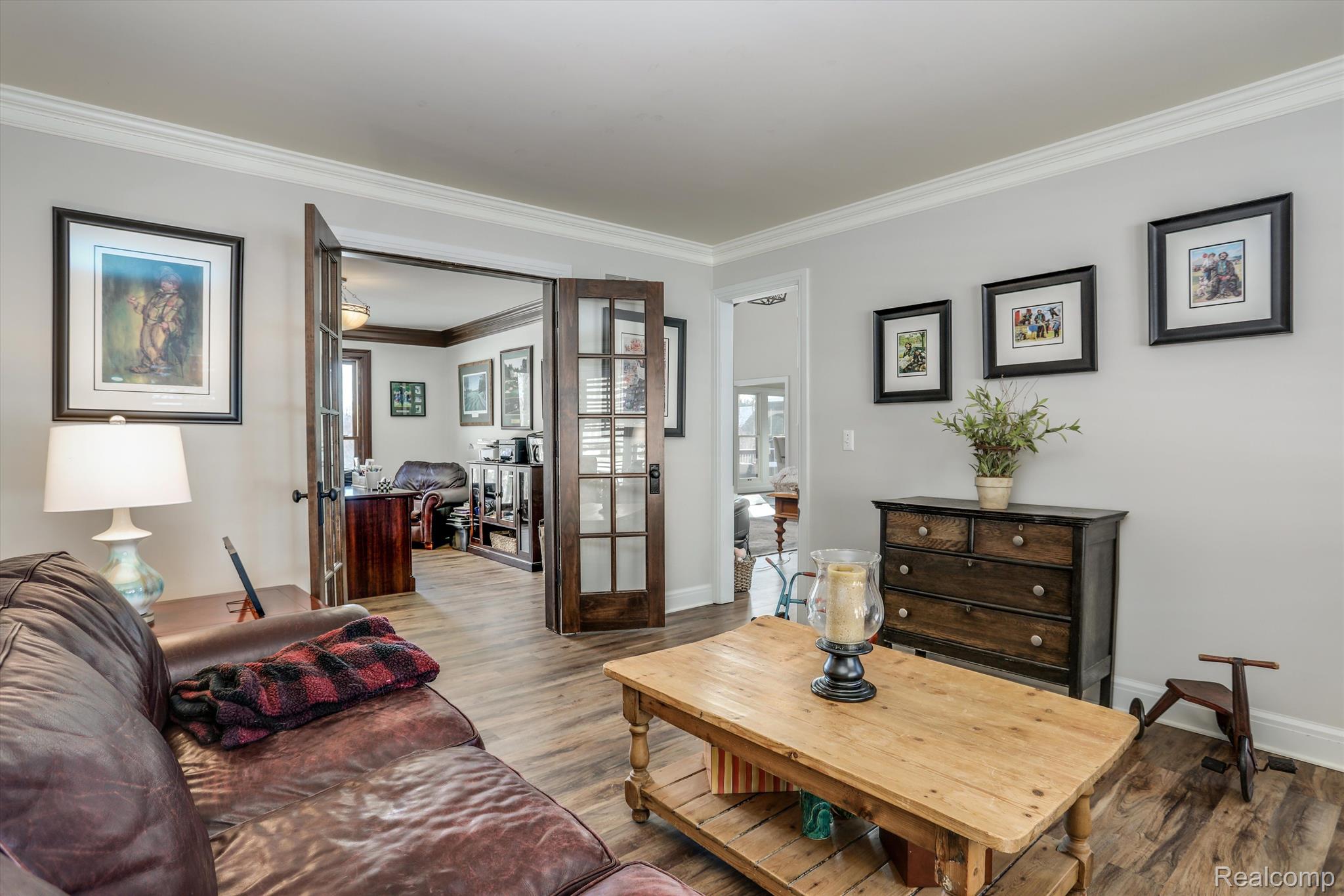 1303 MARINA POINTE Boulevard