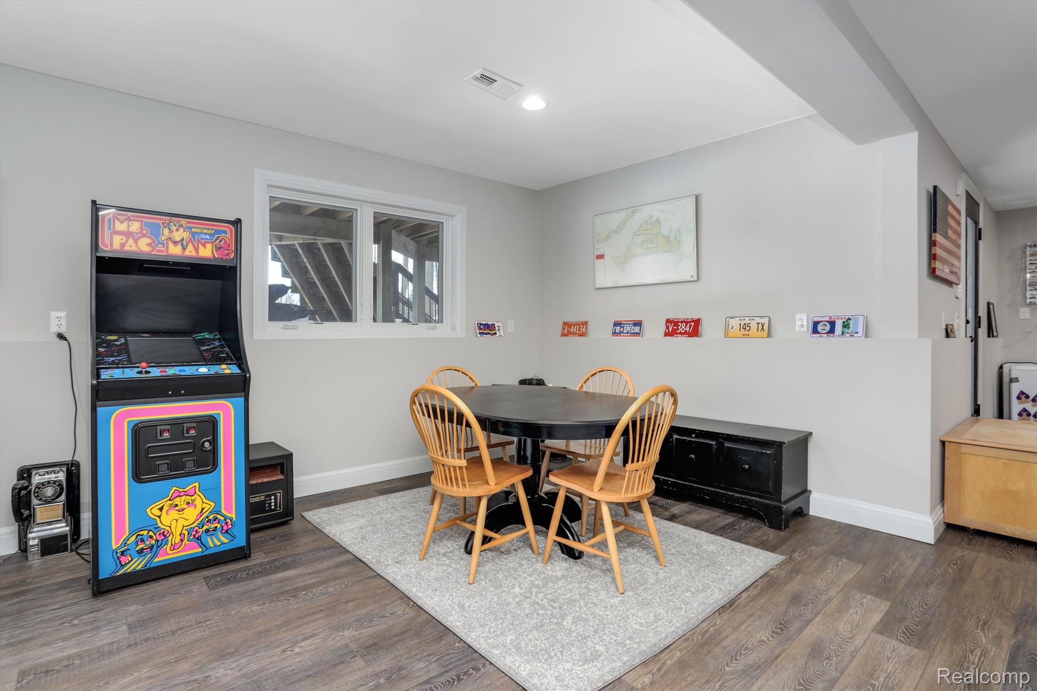 1303 MARINA POINTE Boulevard