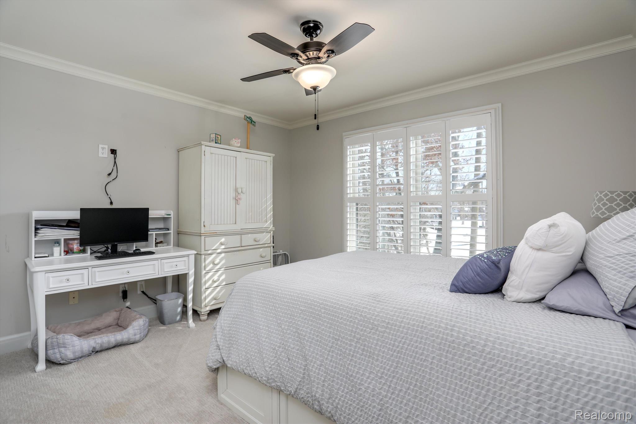 1303 MARINA POINTE Boulevard