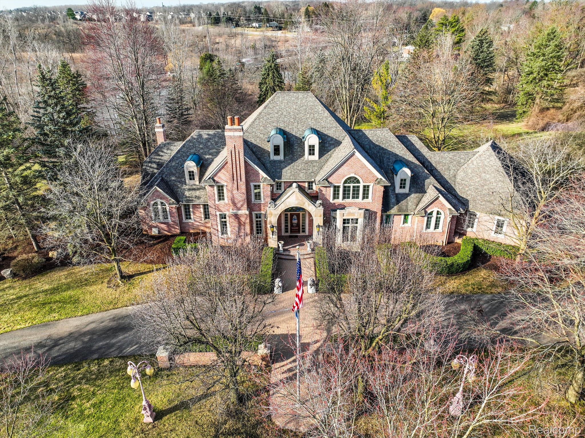 1401 E Silverbell Road