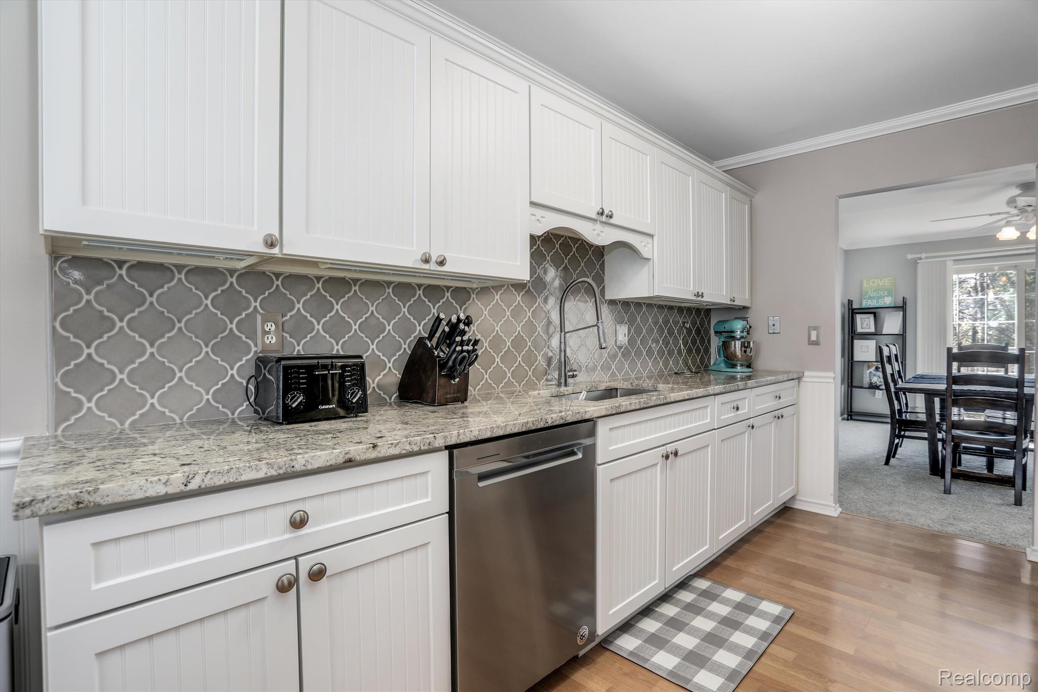 1357 AUTUMN Lane
