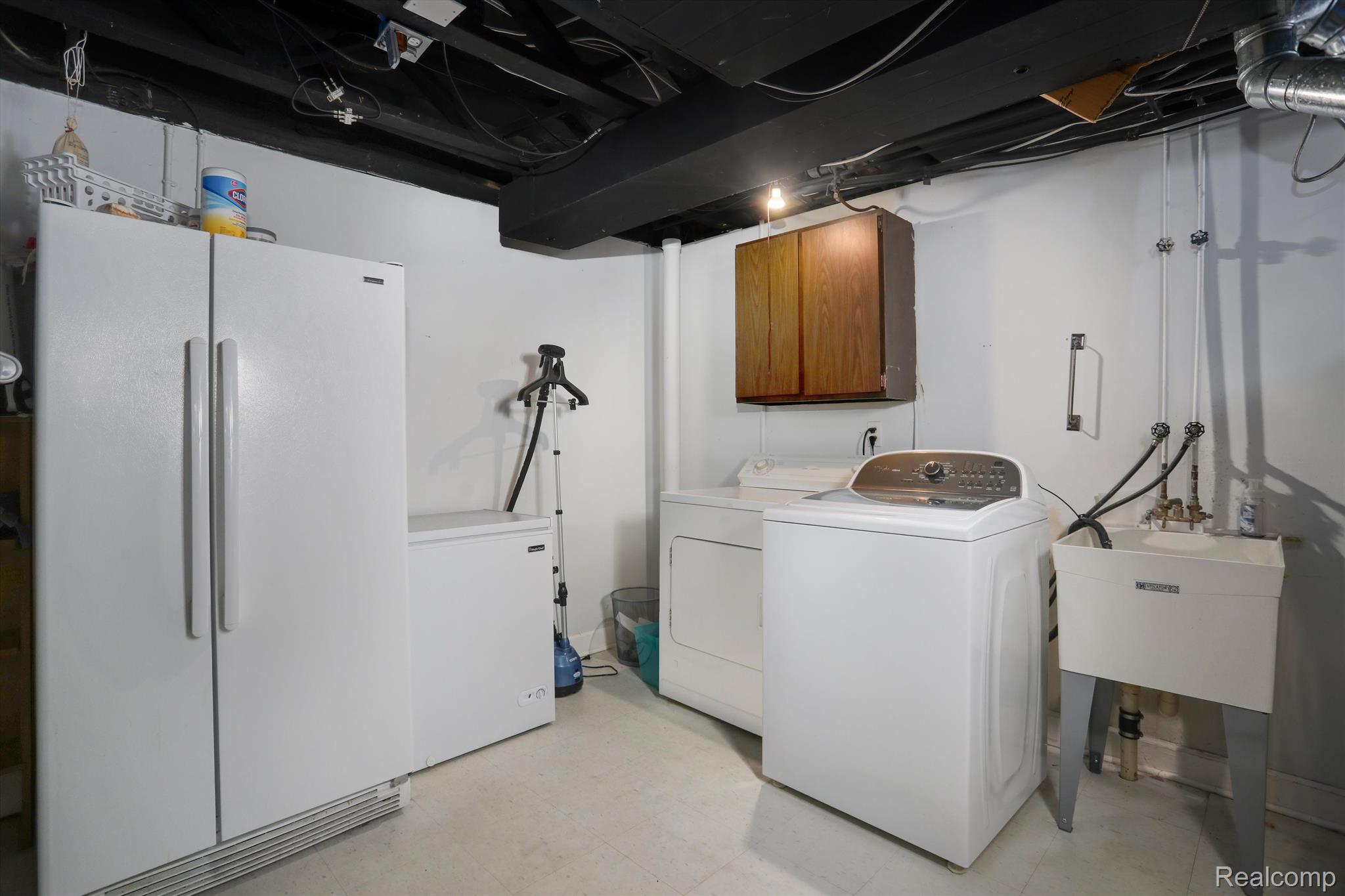 1357 AUTUMN Lane