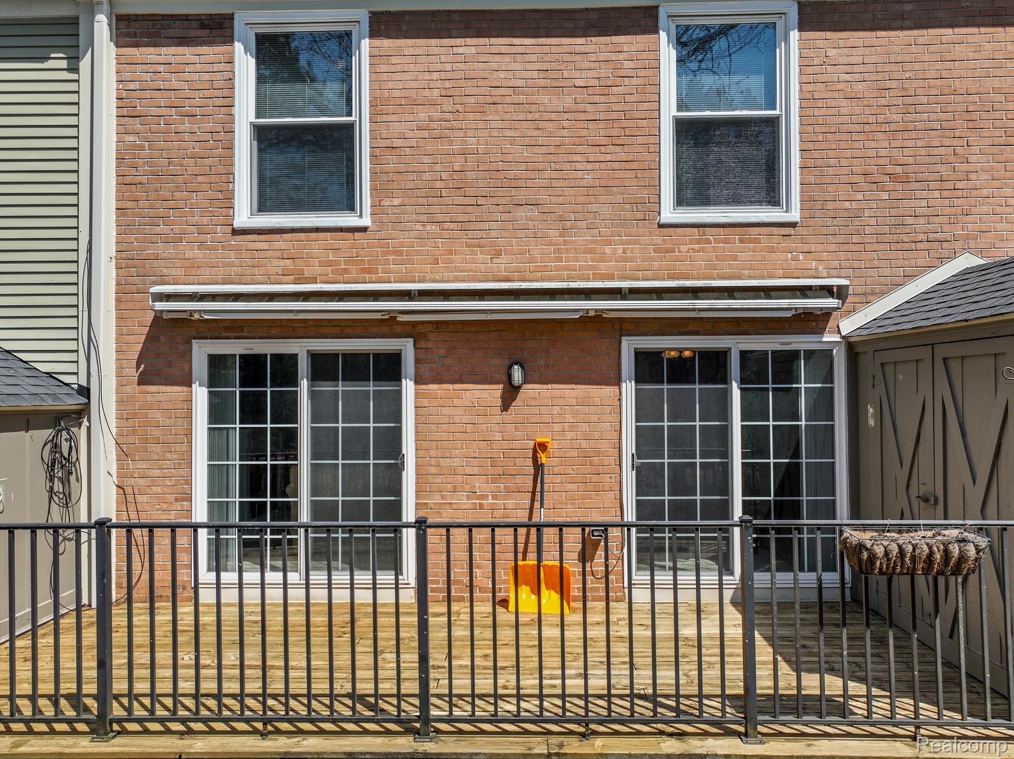 1357 AUTUMN Lane