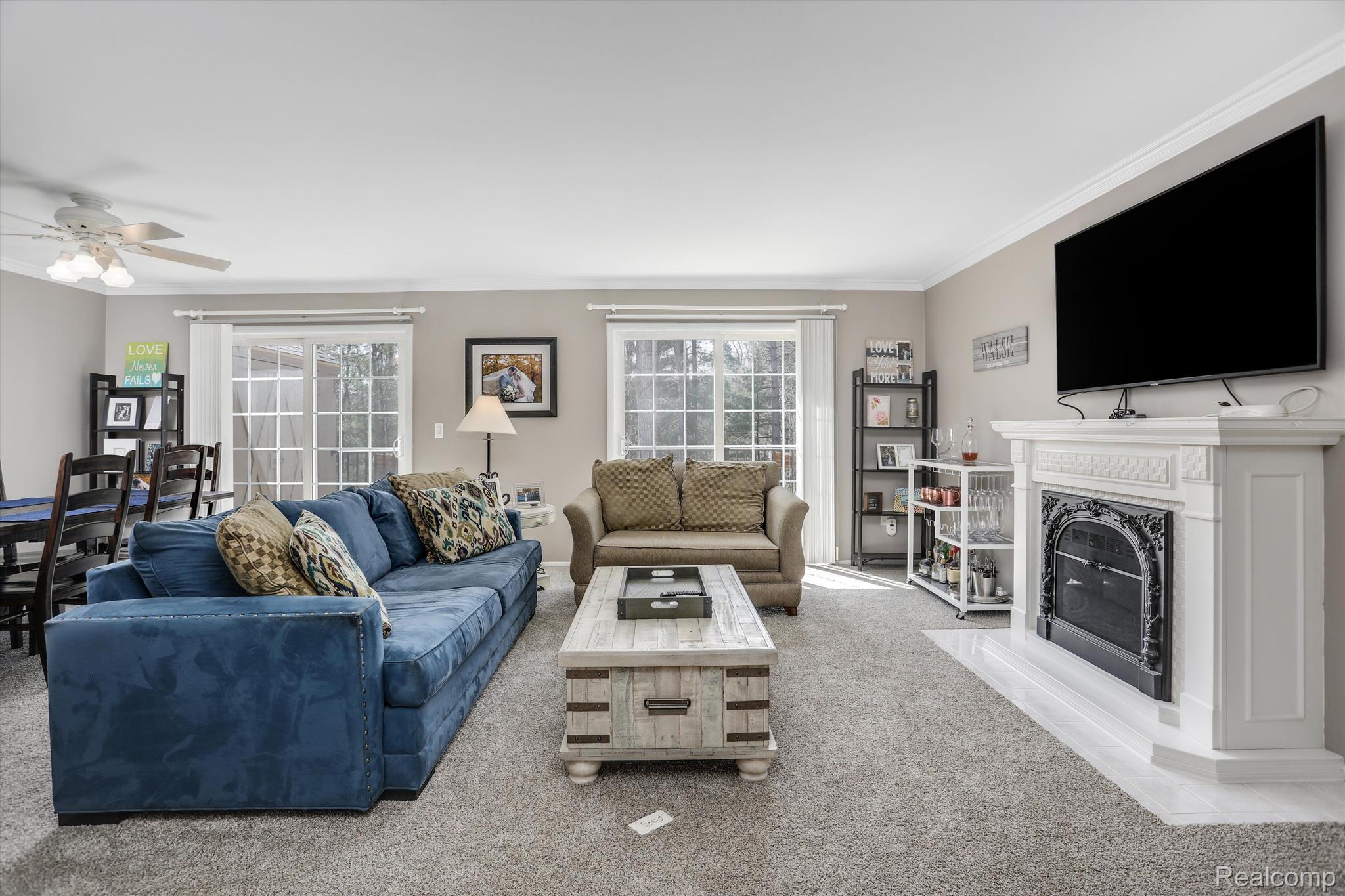 1357 AUTUMN Lane