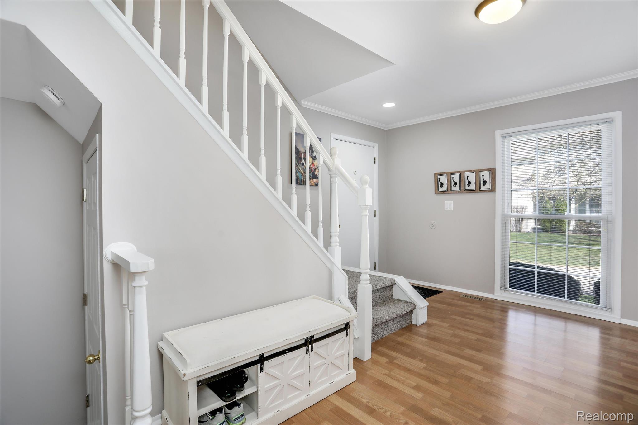 1357 AUTUMN Lane