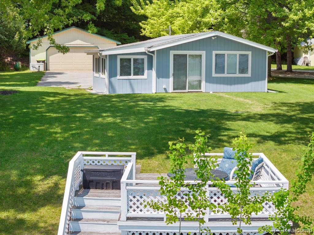4037 N WEST TORCH LAKE Drive