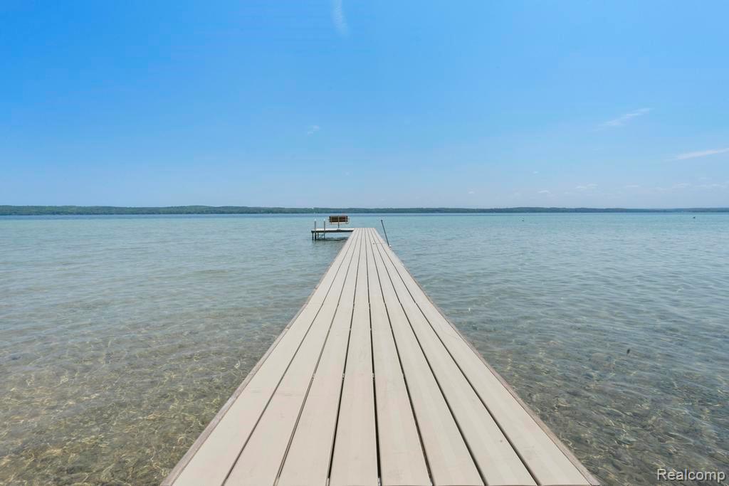 4037 N WEST TORCH LAKE Drive