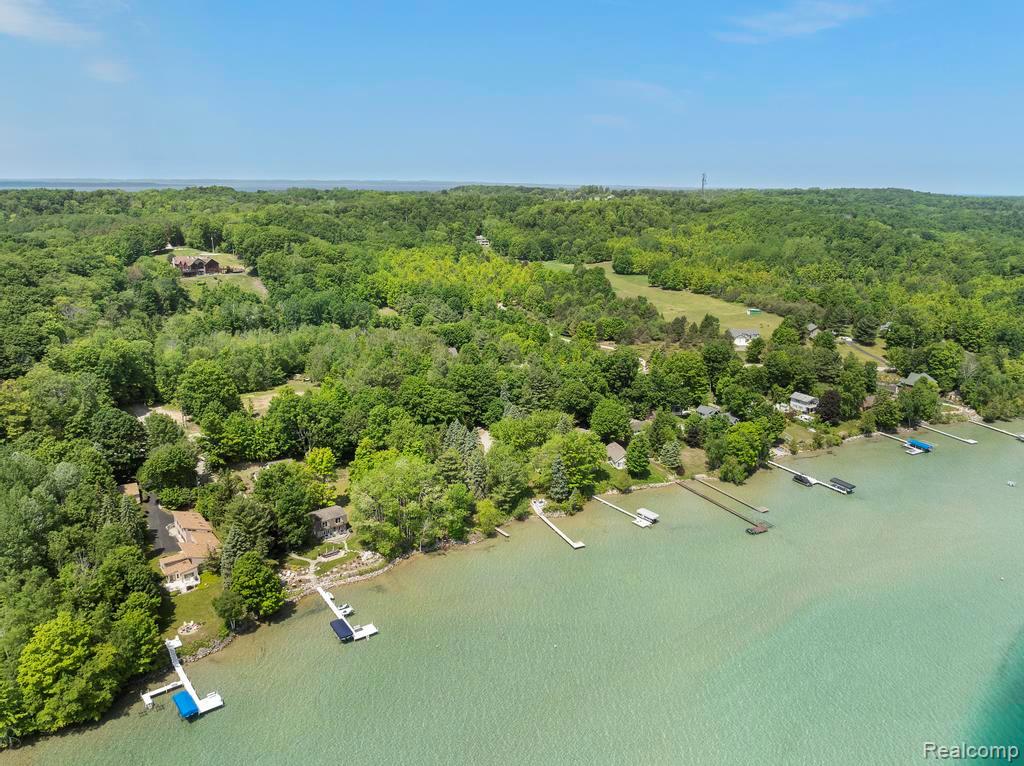 4037 N WEST TORCH LAKE Drive