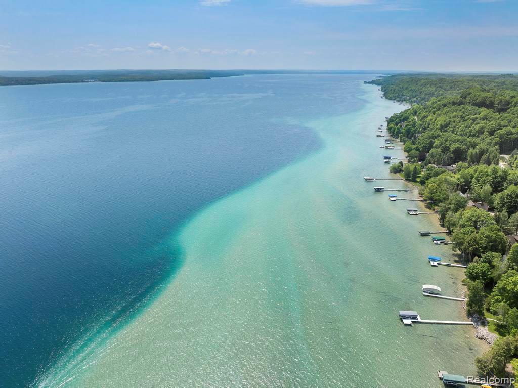 4037 N WEST TORCH LAKE Drive