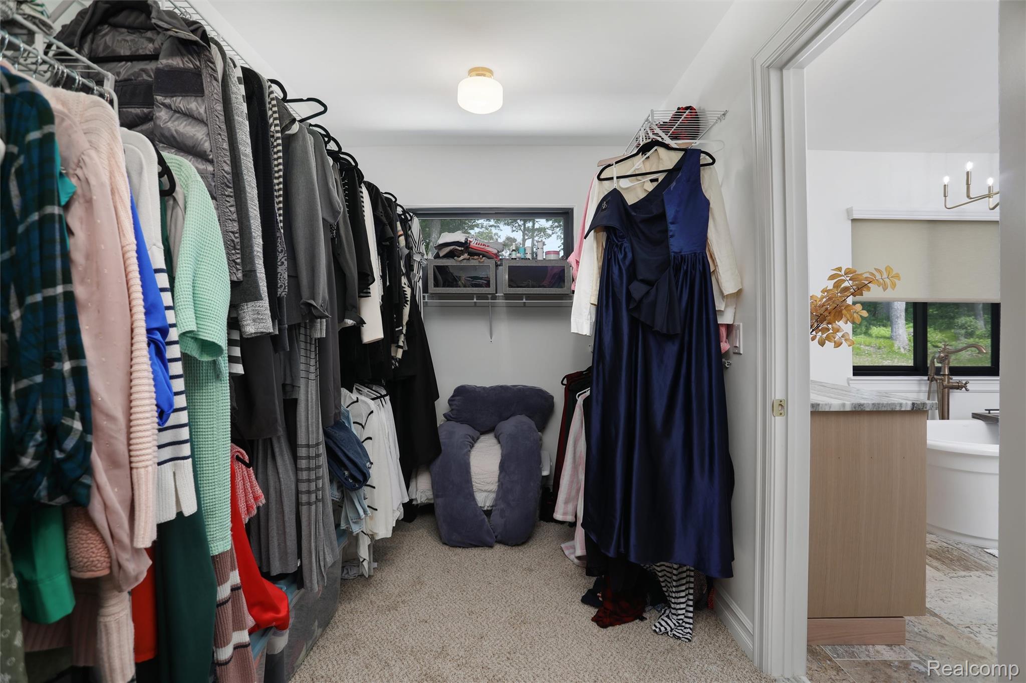 2584 Heights View Court