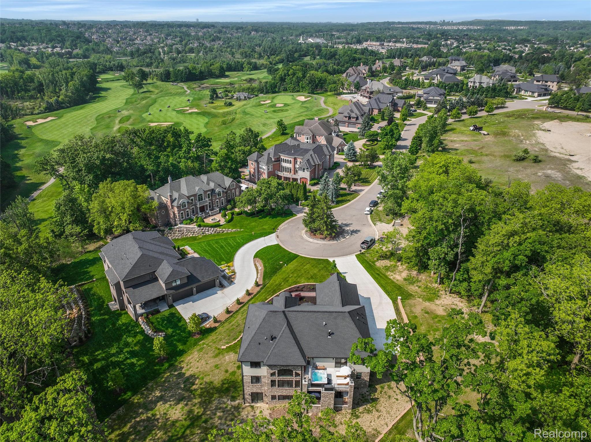 2584 Heights View Court
