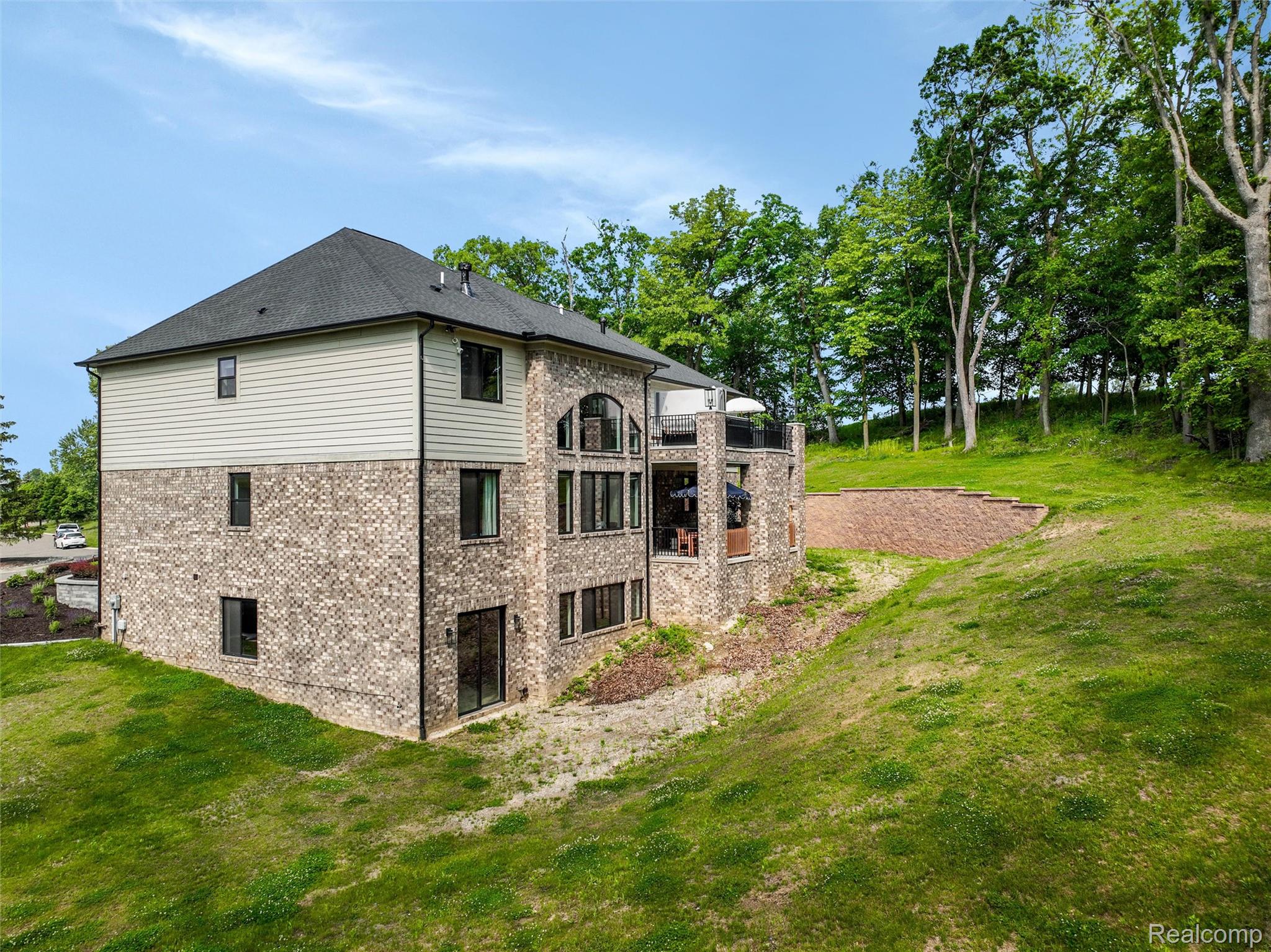 2584 Heights View Court