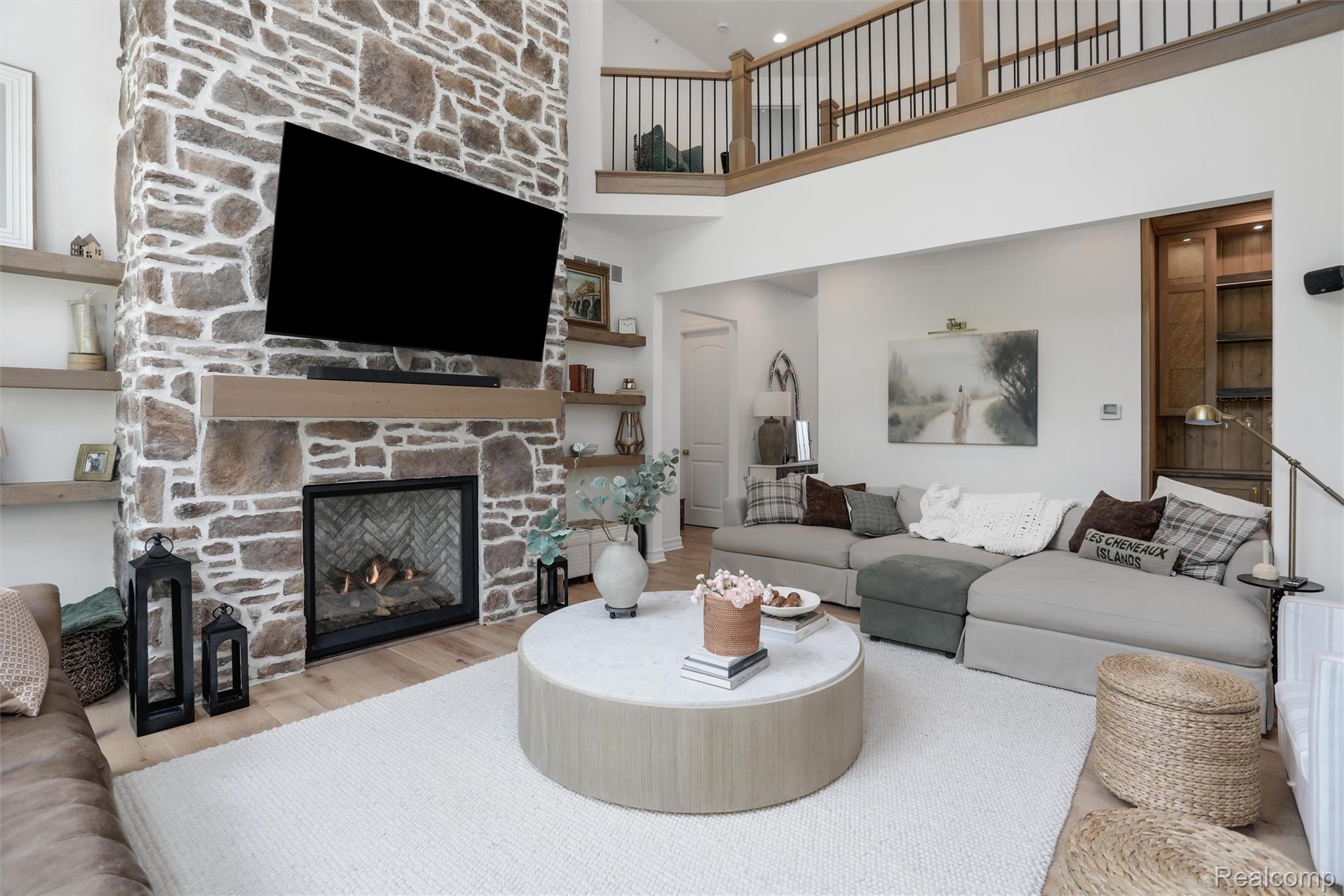 2584 Heights View Court