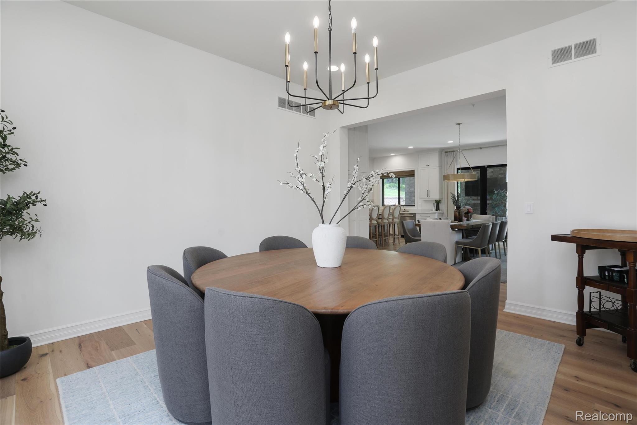 2584 Heights View Court