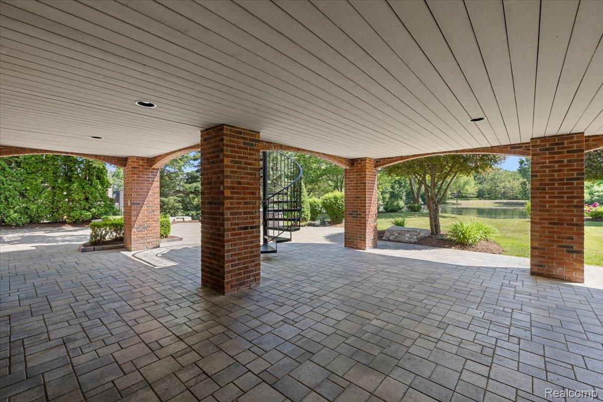 2848 Croftshire Court
