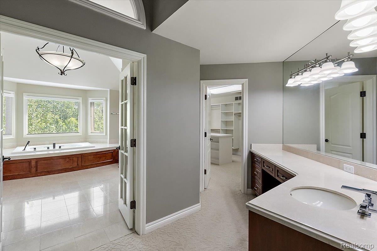 2848 Croftshire Court