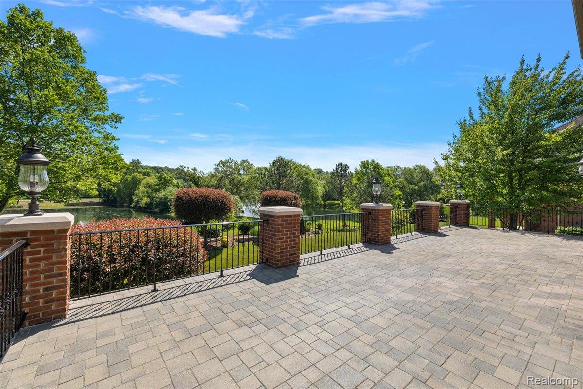 2848 Croftshire Court