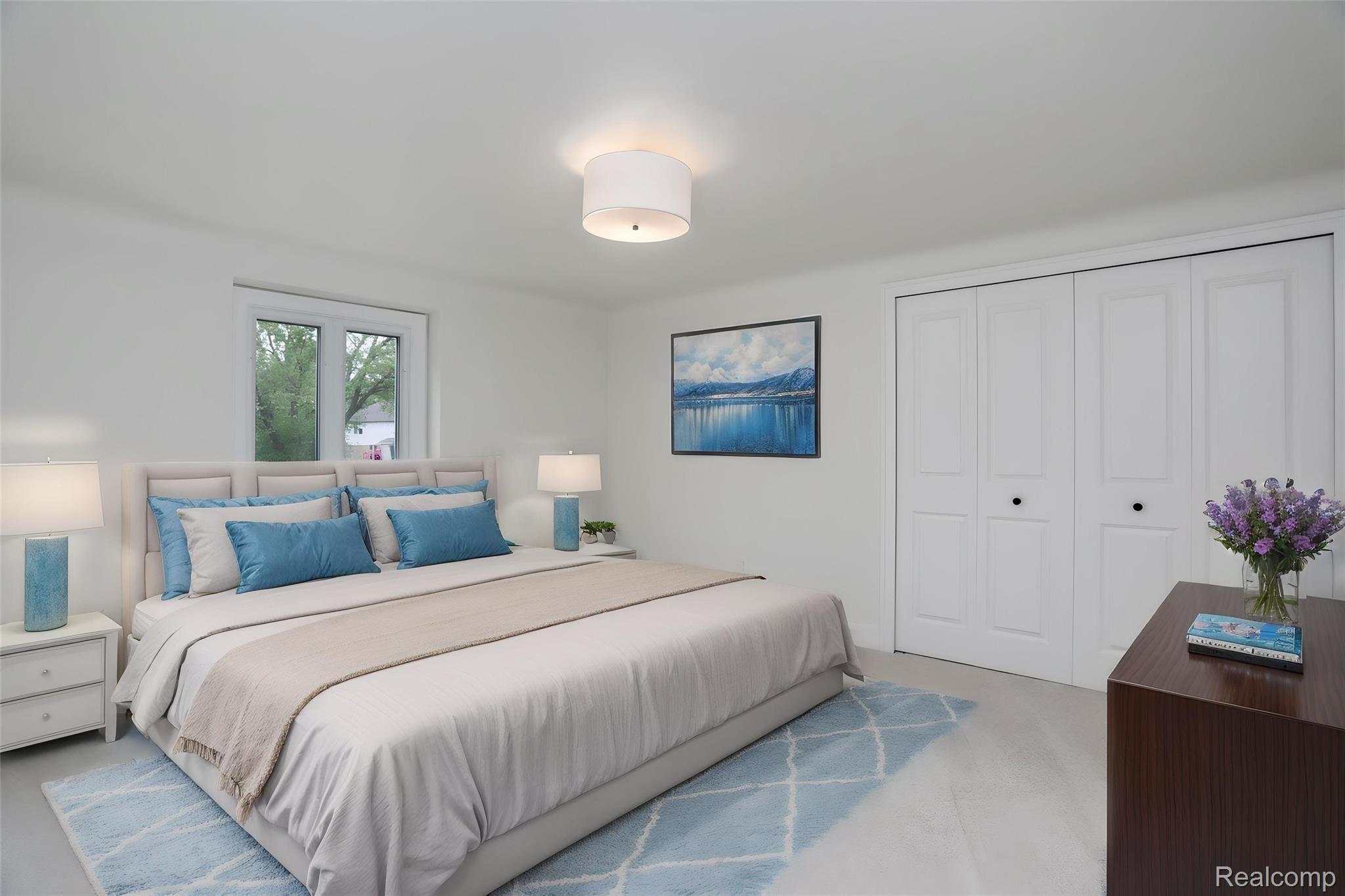 941 Viewland Drive