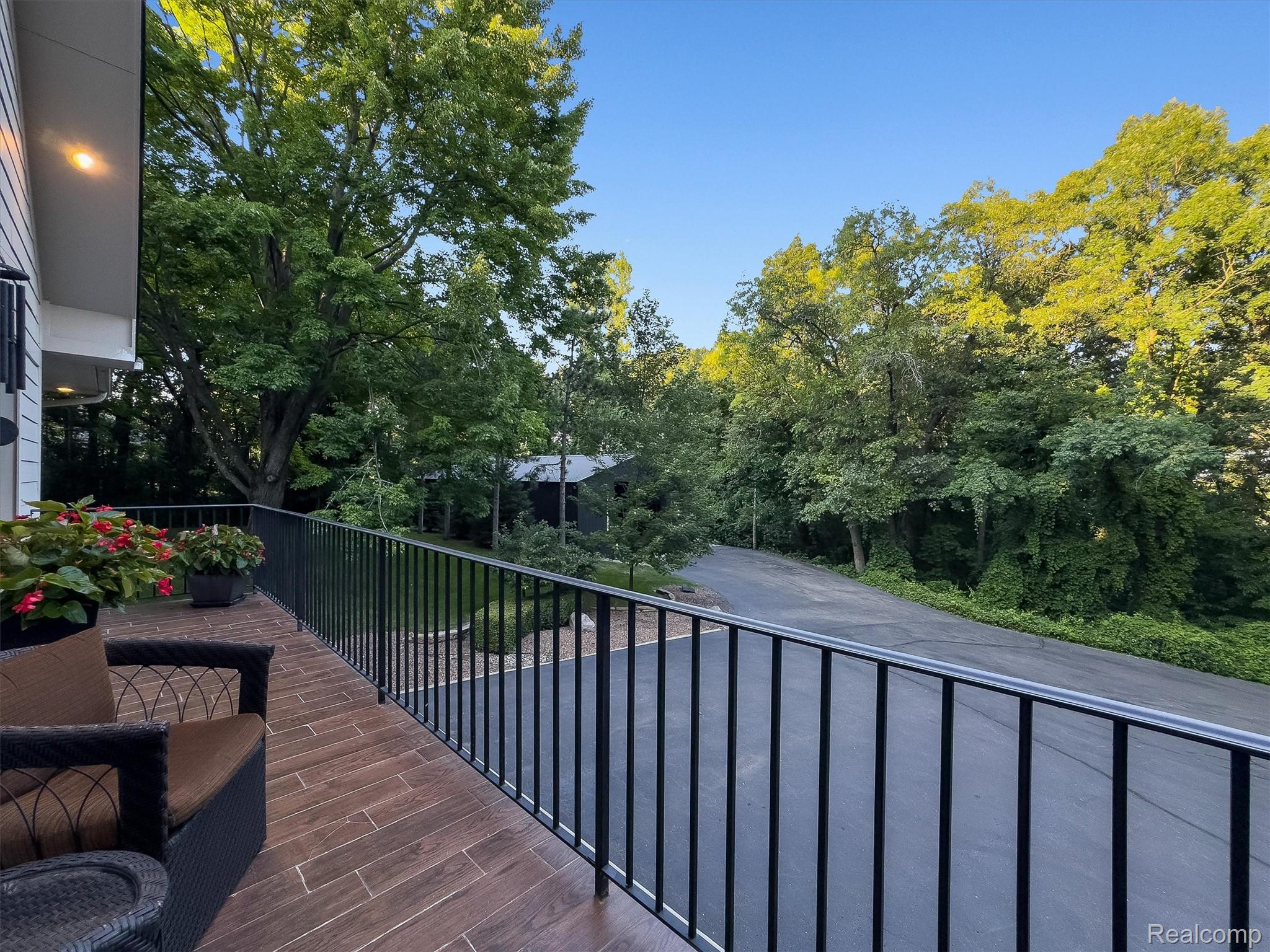 5484 Waldon Road