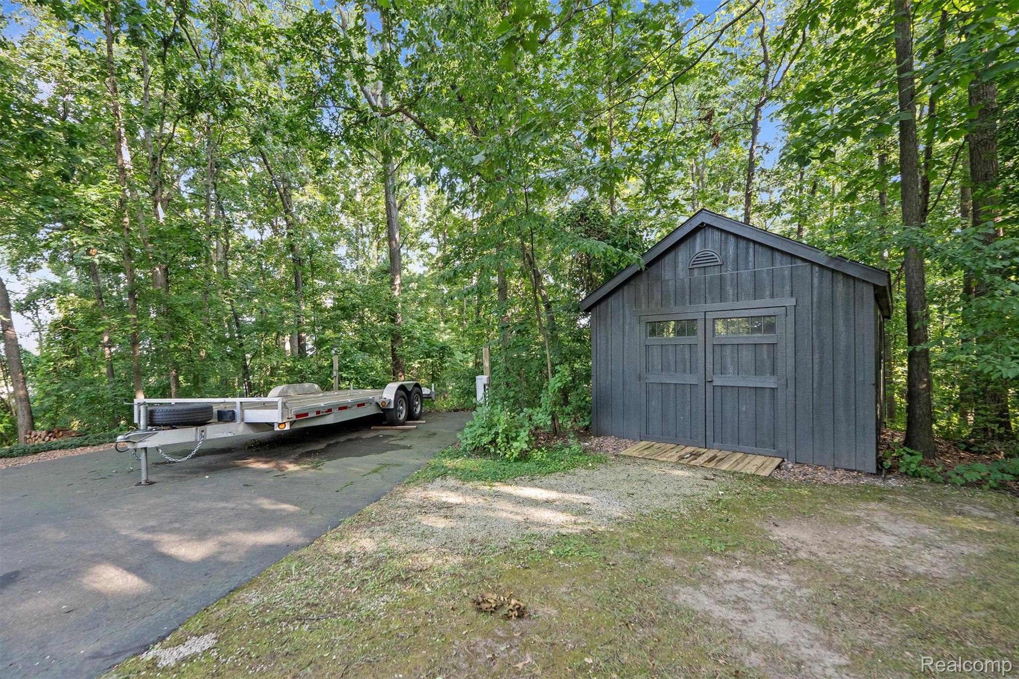 5484 Waldon Road