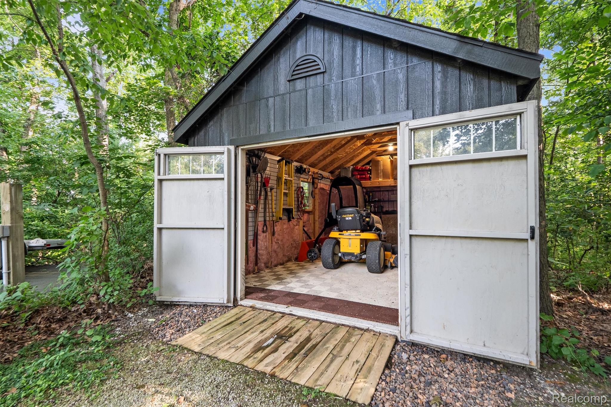 5484 Waldon Road