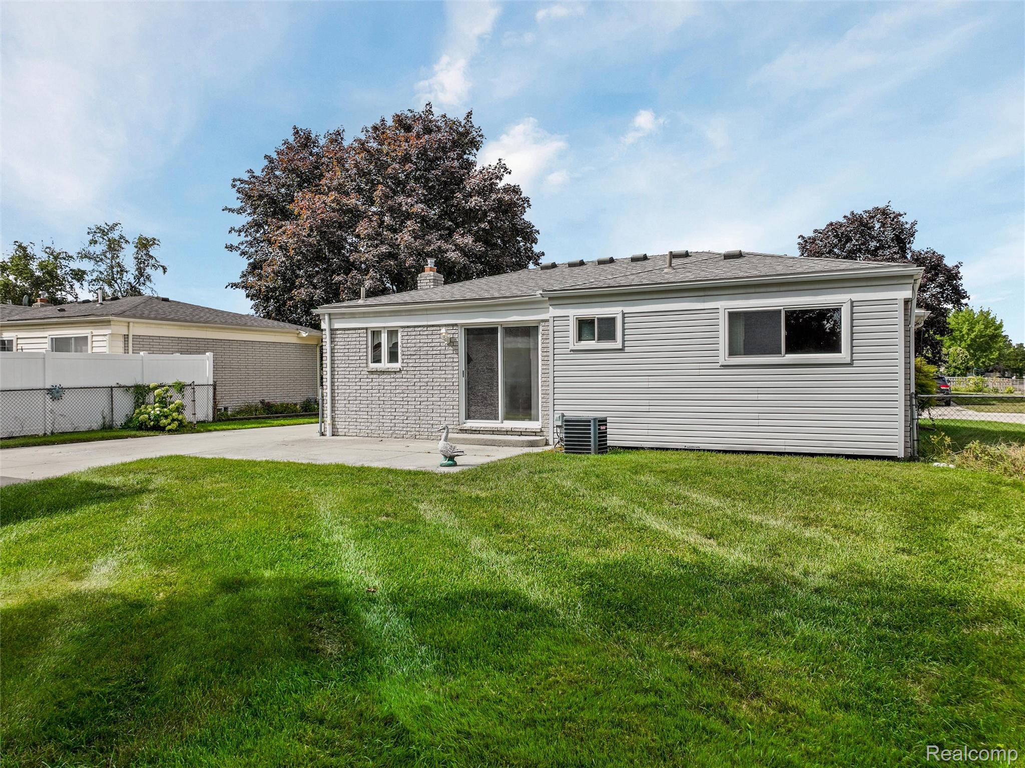 12146 Ontario Drive