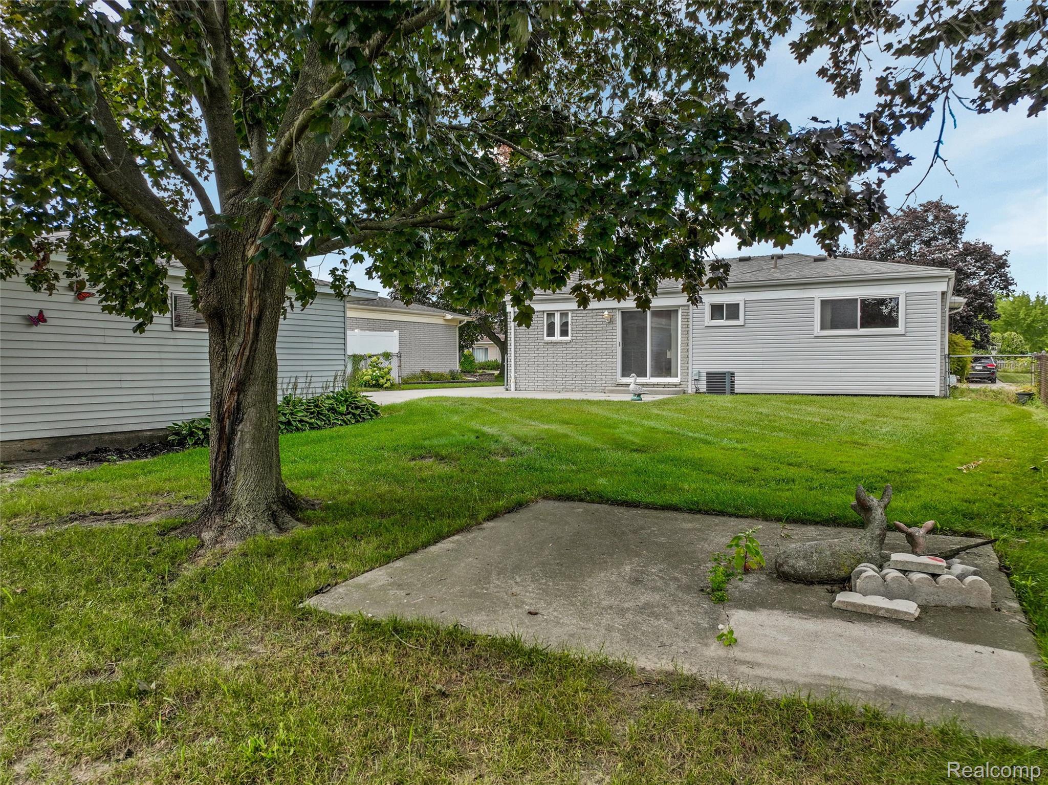 12146 Ontario Drive