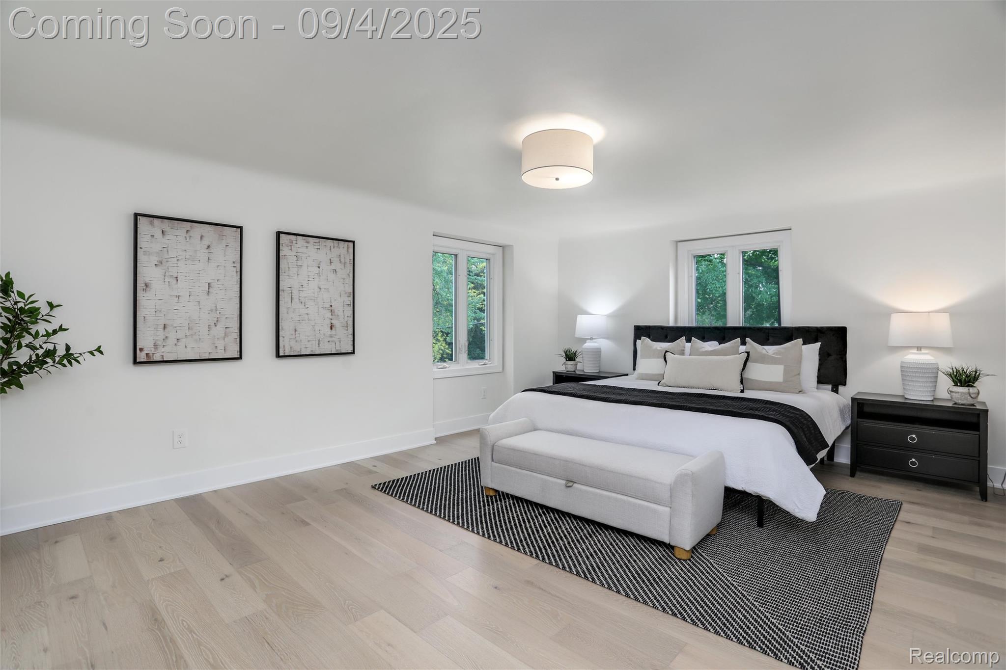 941 Viewland Drive