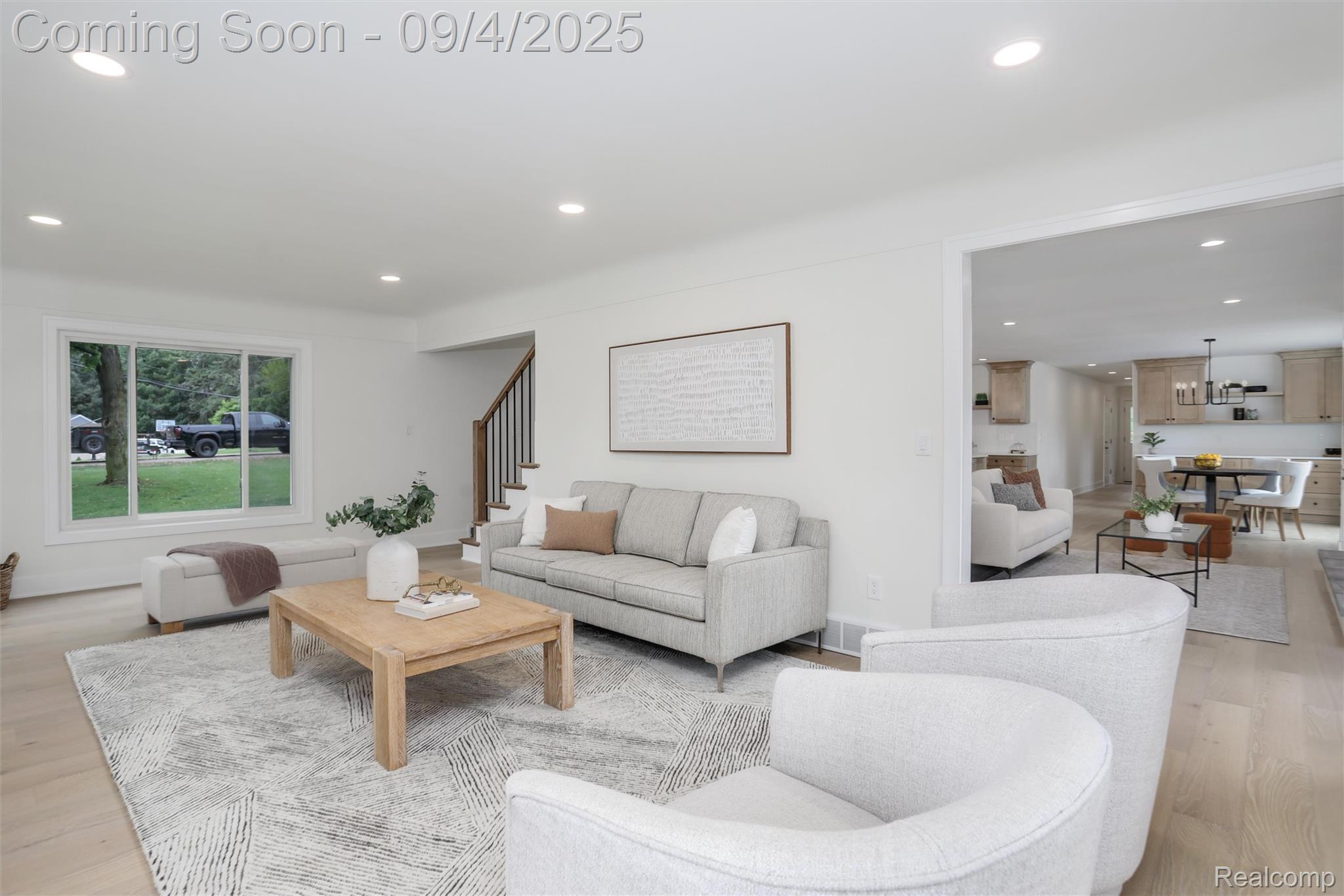 941 Viewland Drive